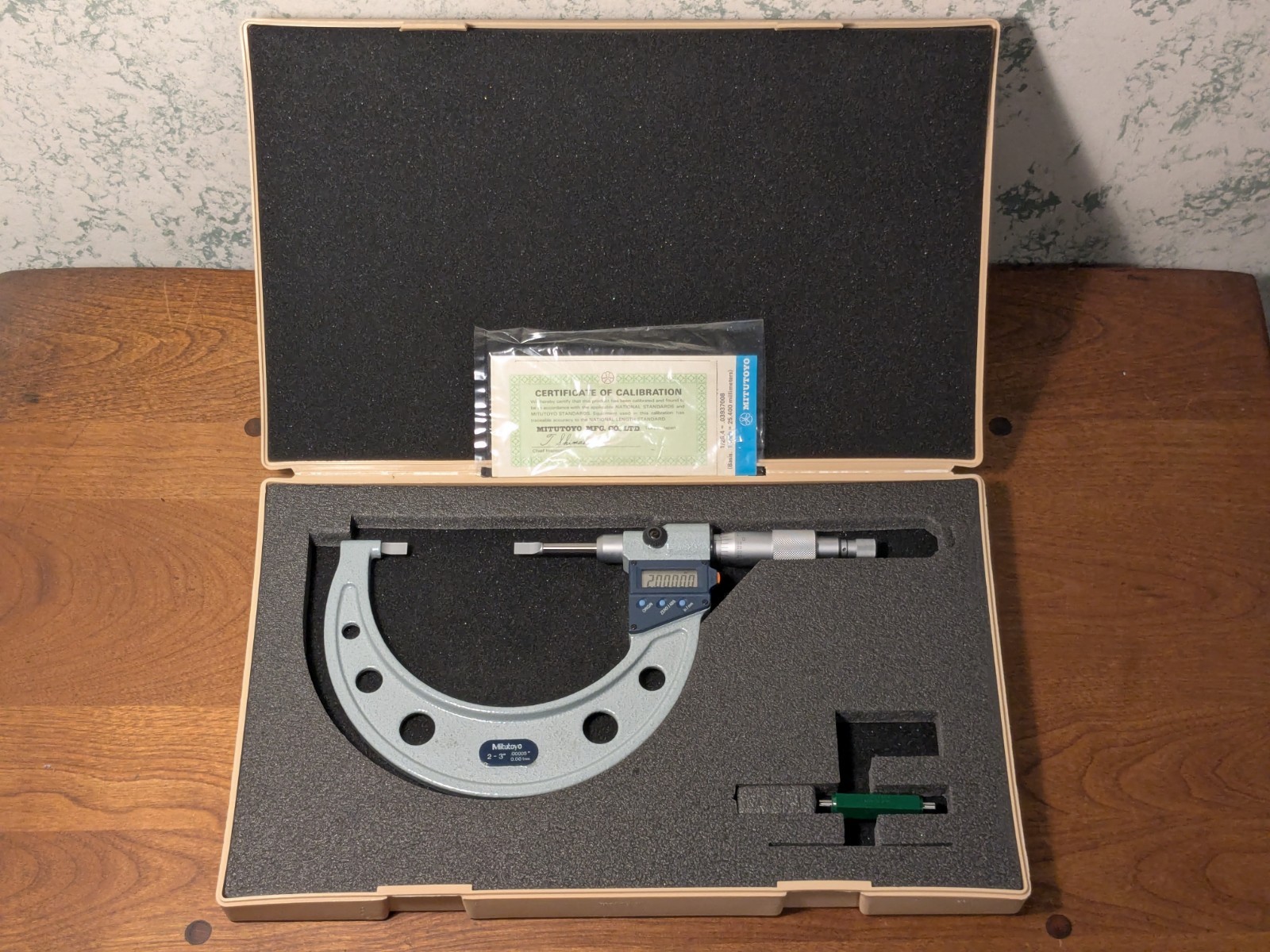 MITUTOYO 2-3 Inch DIGITAL Blade MICROMETER NO 422-313-30 w/ CASE & STANDARD