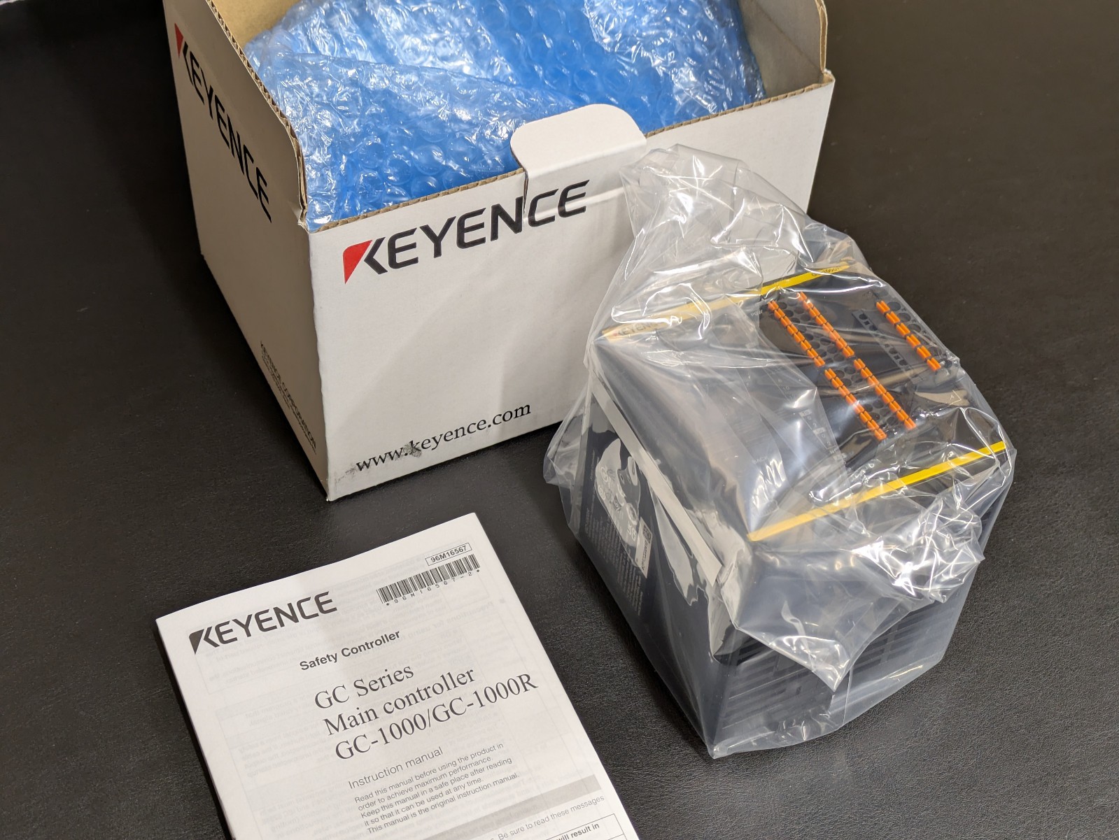 Keyence GC-1000R Safety Controller with Relay Output (BRAND NEW)