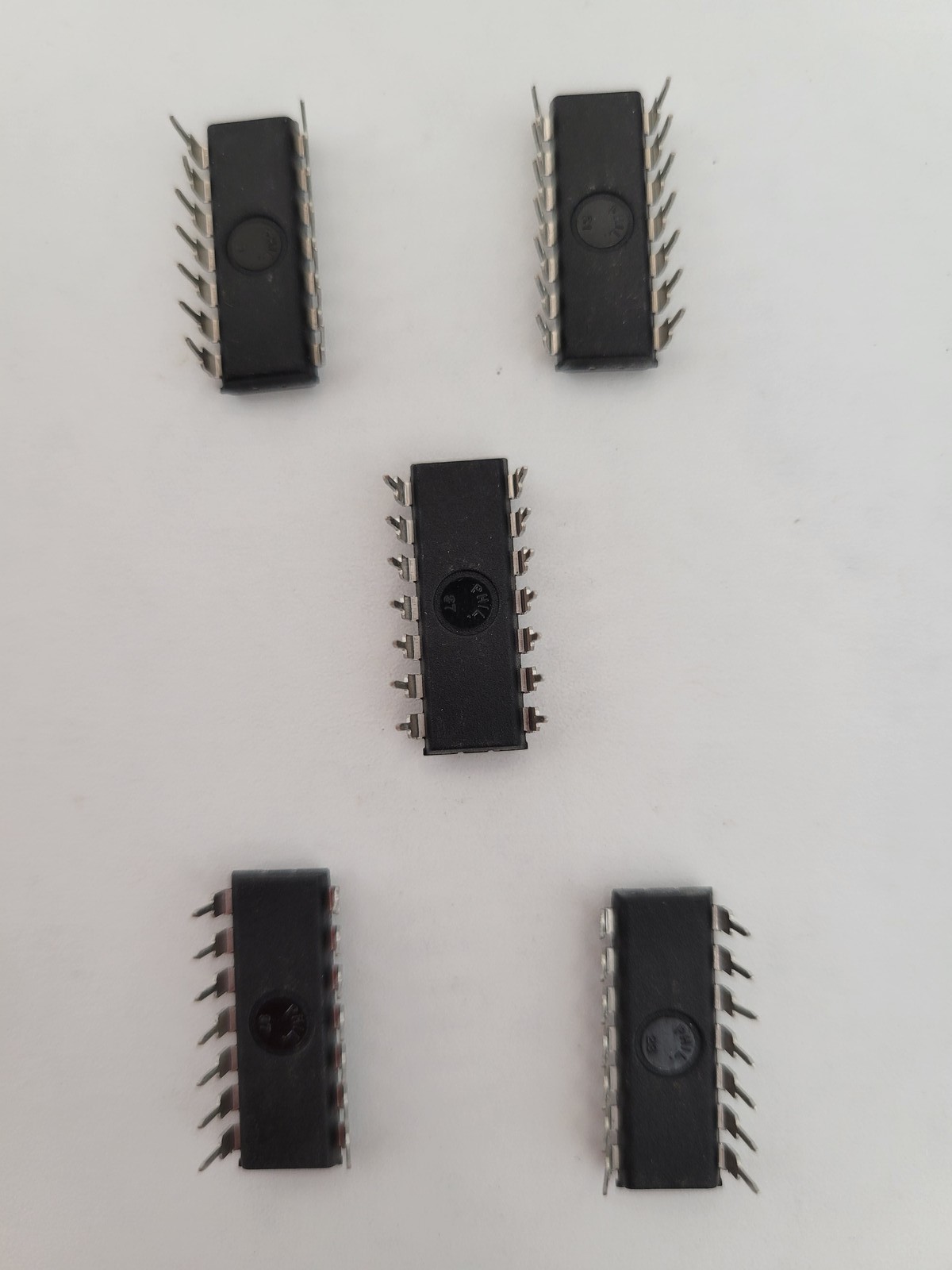 5Pc Motorola MC14013BCP Integrated Circuit Chip Dual Type D Flip-Flop