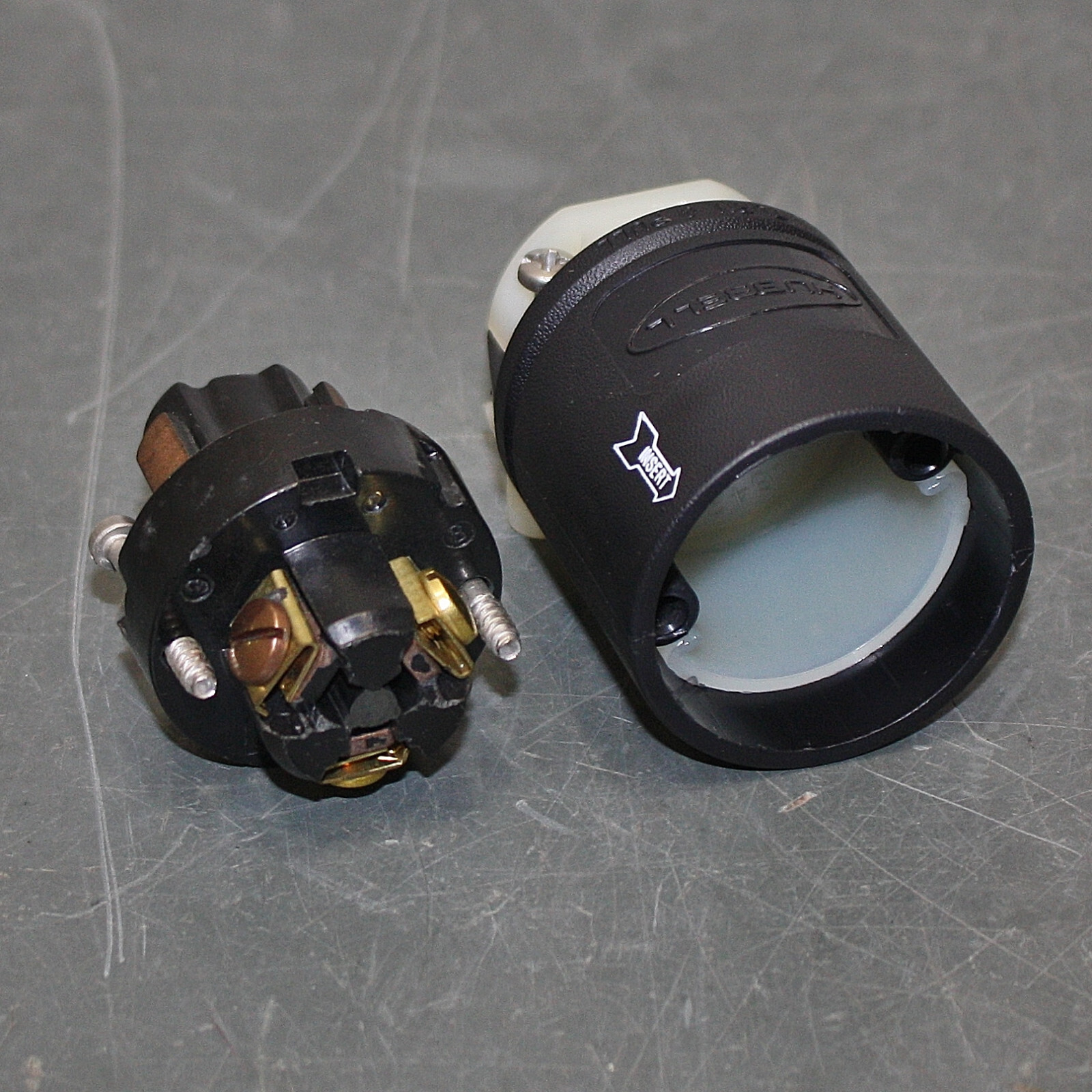 Hubbell Locking Plug HBL23005GB, 20 A, 125V AC, 2 Pole, 1 PH, IP30, Polarized