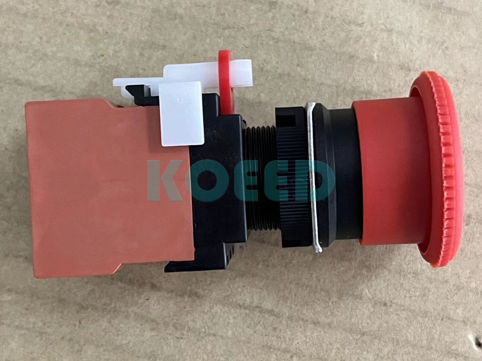 New 1PCS A22E-M-02 A22EM02 Basic Switch