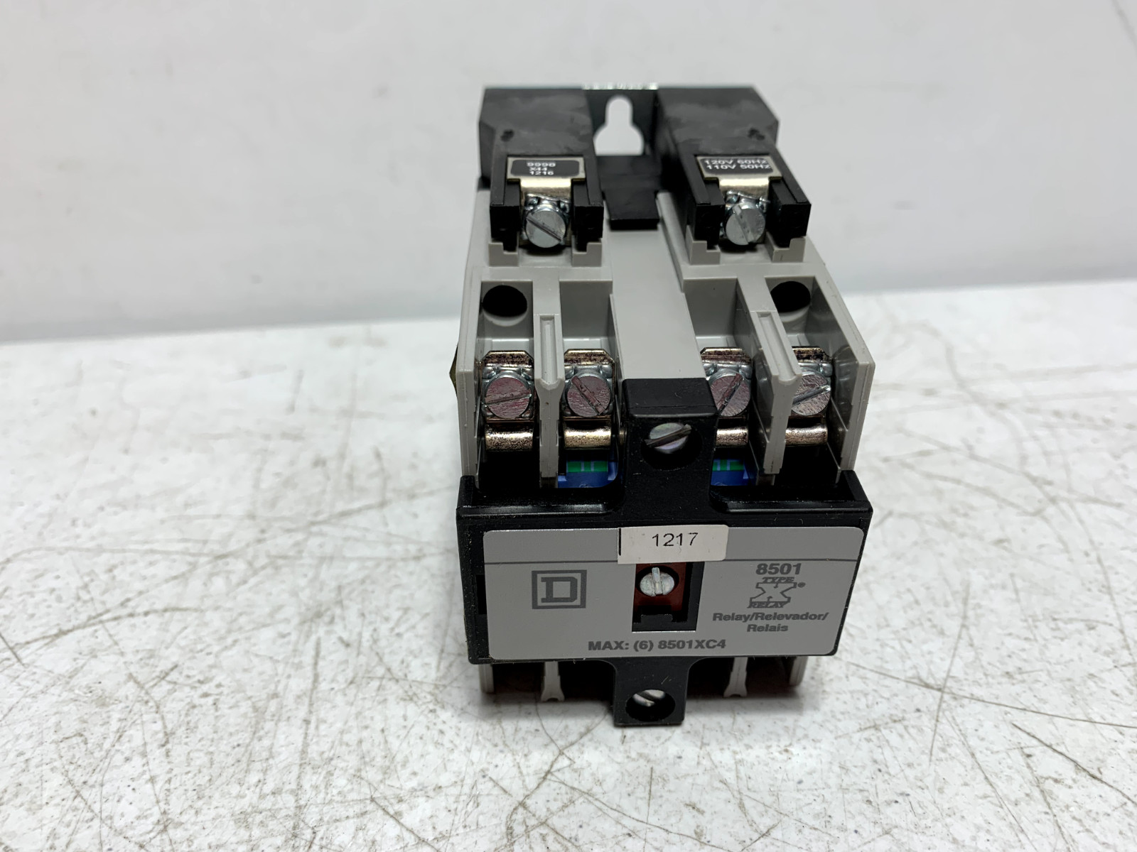 Square D 8501XMO20V02 AC Control Relay 120V 60HZ 20 Amp