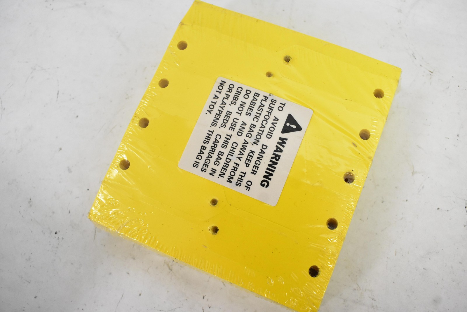 2pks YELLOW Self-Locking Arrow Key Tags 1,000 per pack Size 4 1/2 X 3/4 YELLOW