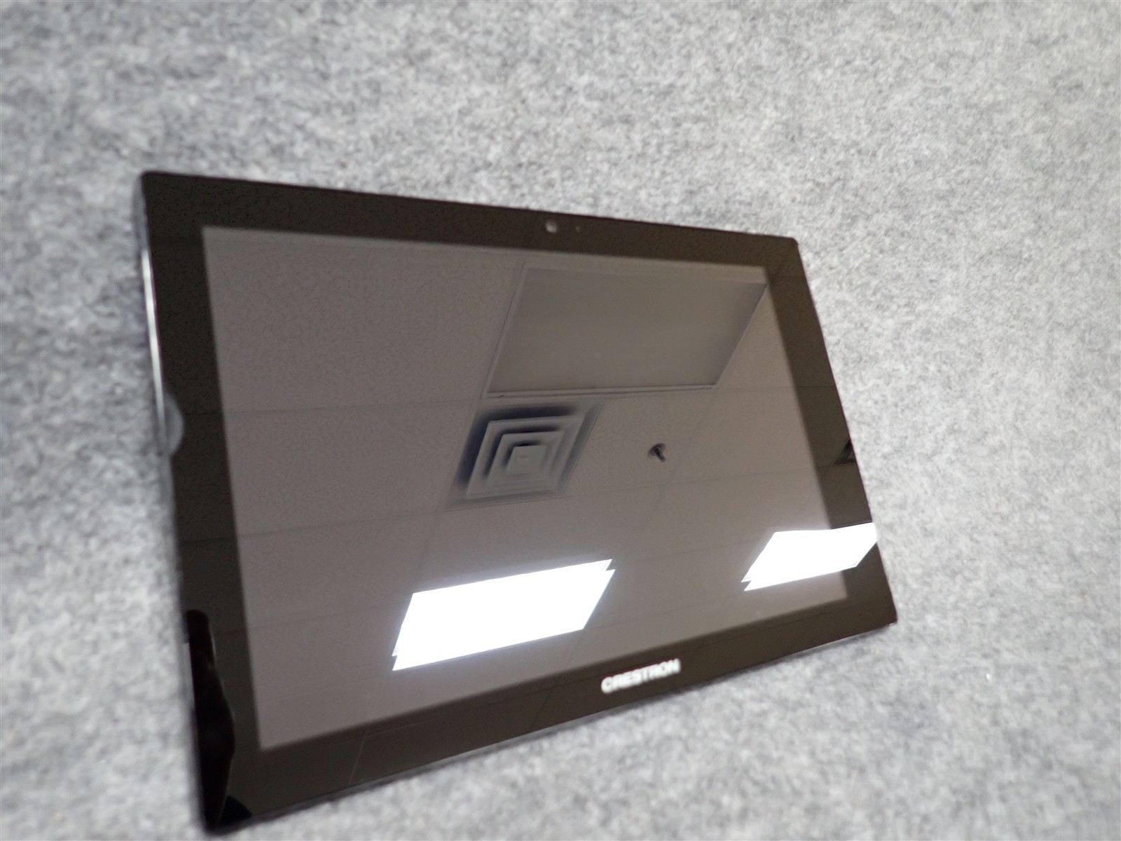 CRESTRON TSW-1060-B-S 10″ Touch Screen w/Camera (BN338)