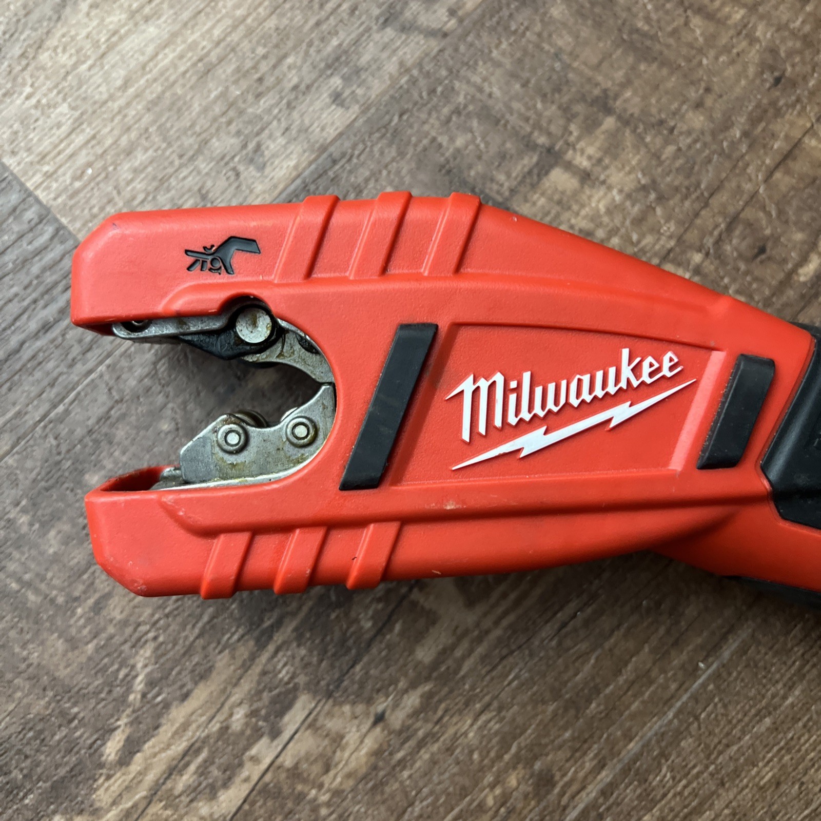 Milwaukee 2471-20 M12 Cordless Copper Tubing Cutter – Battery & Charger & Case