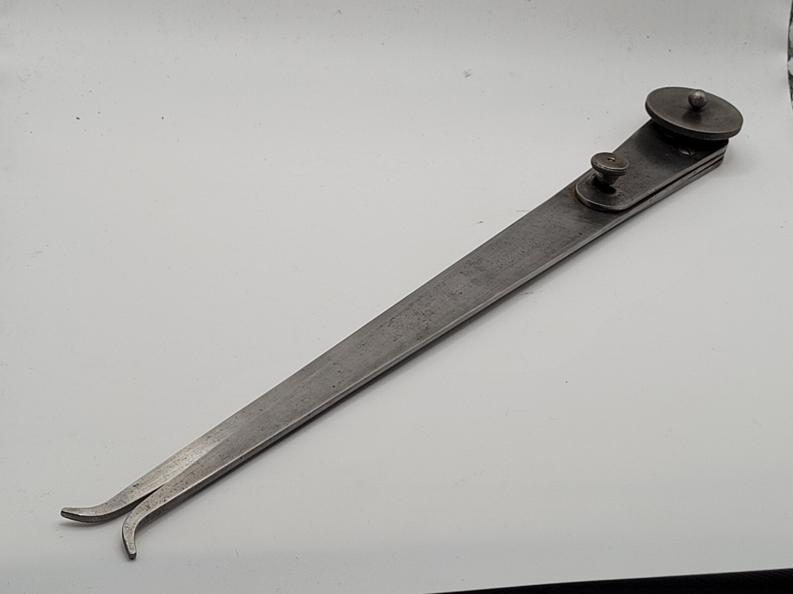 Starrett No. 39-12, 12″ Lock Joint Inside Calipers