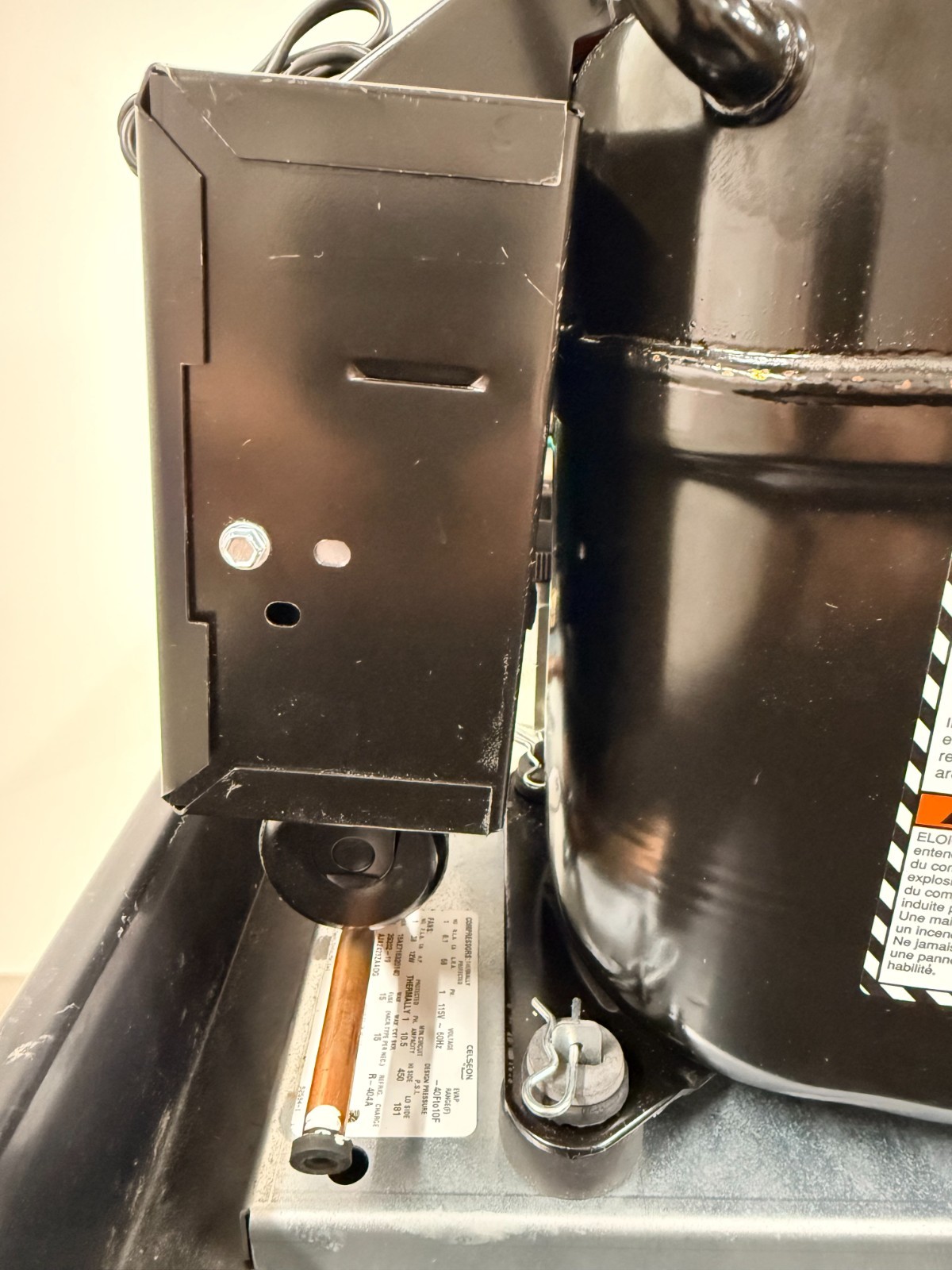 OMNITEAM/Tecumseh AJA-2423-ZAADG 115.v 1ph 60hz 1/2 HP R404A NEW