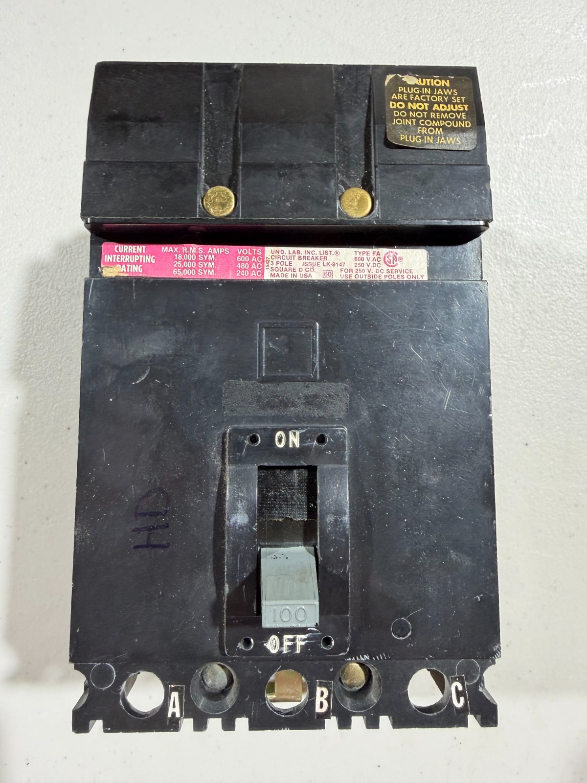 Square D FH36100 Circuit Breaker *Black Face*