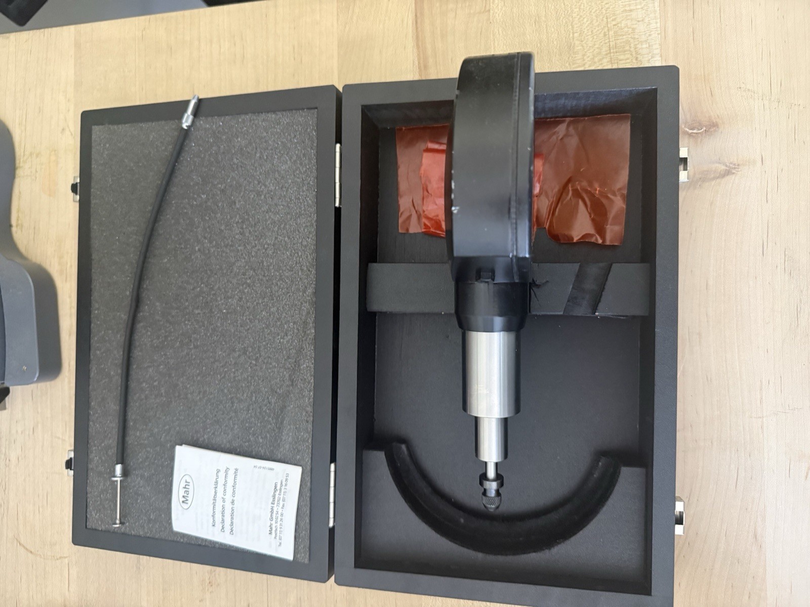 Mahr Millimess 1000 B Dial Indicator Gauge w/ Case MPN Millimess 1000 B