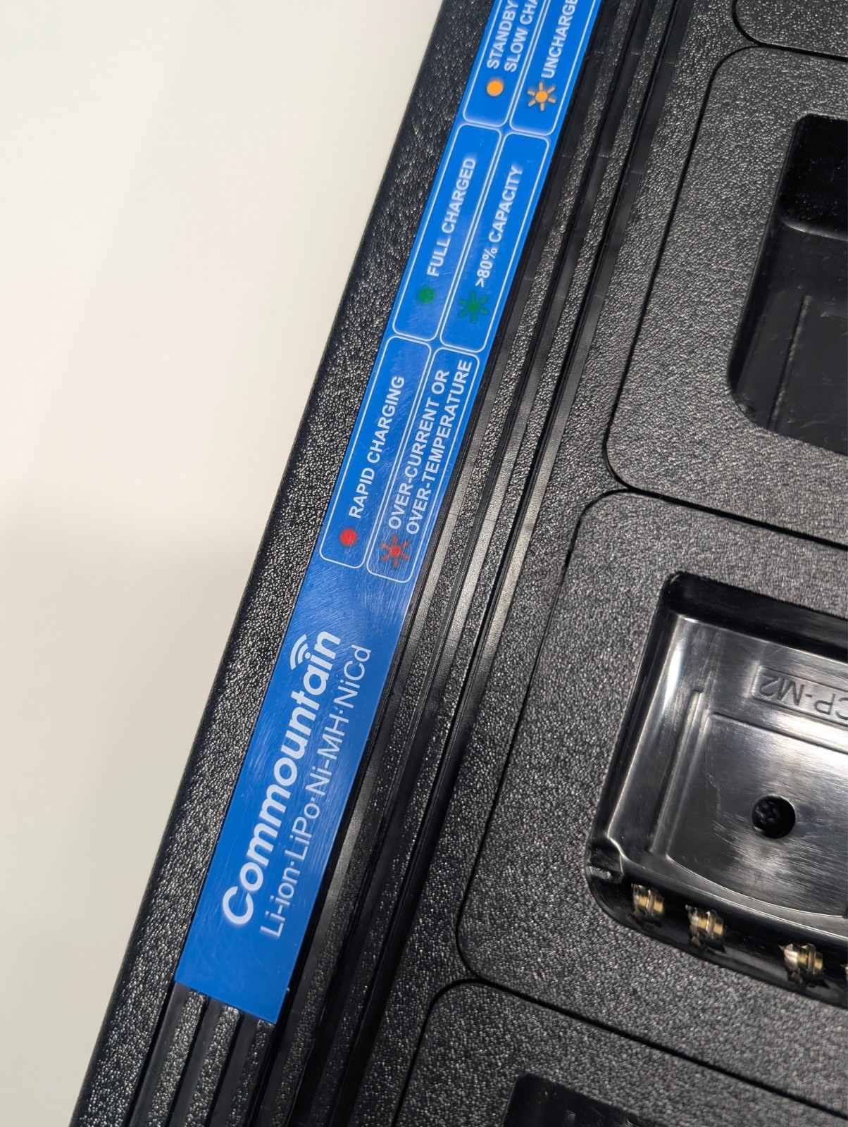 Commountain CRC6 MOTOROLA PMPN4175 Mult-Unit 6 Station 2-Way Radio Charger