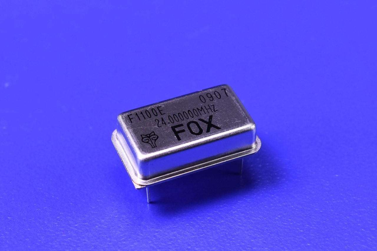 25 Fox TTl 5.0V Oscillator 24.000 MHz 14-Pin DIP F1100ELF 049LF-24-3