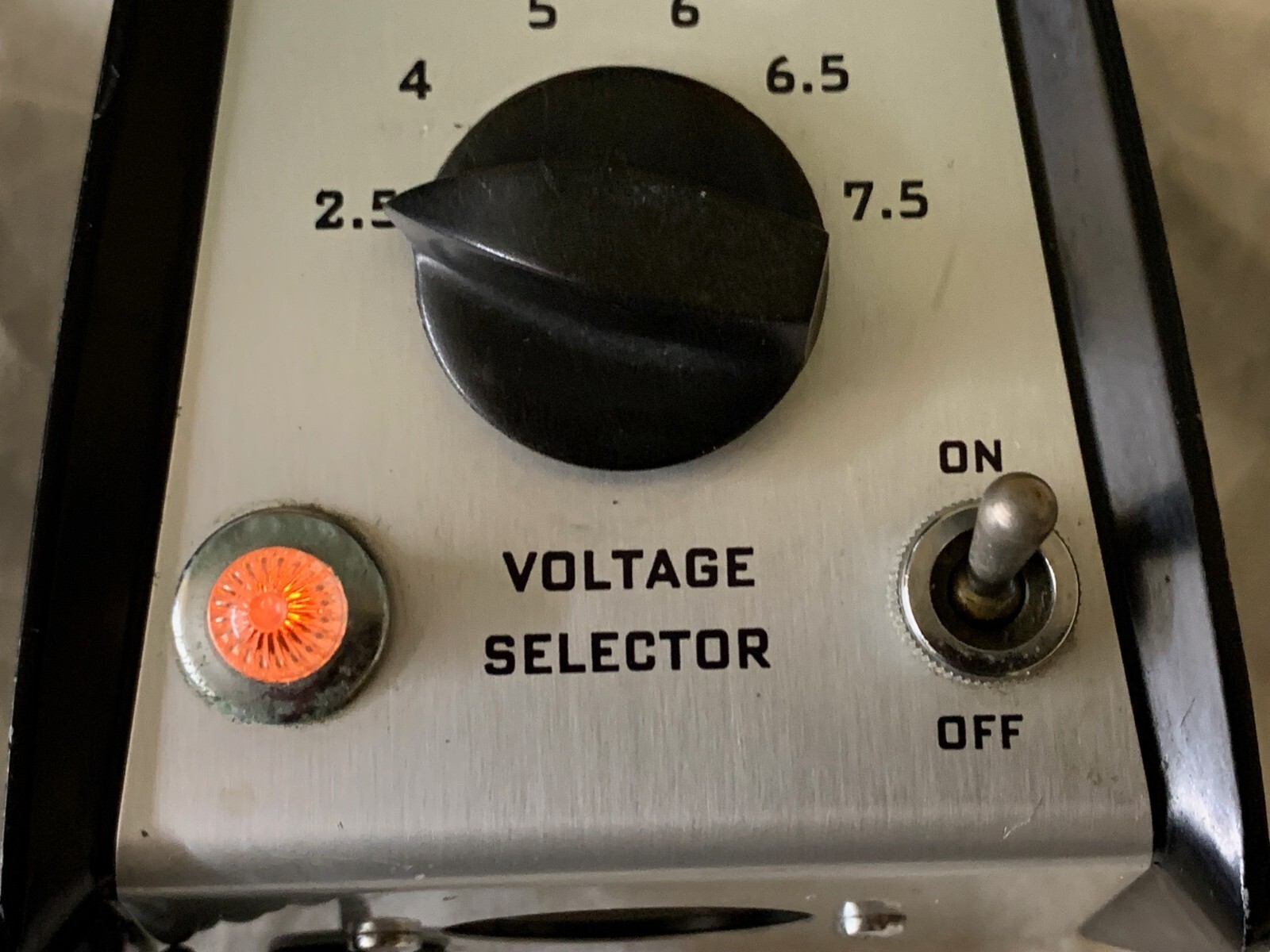 American Optical Voltage Selector Mod. 350 2.5 – 7.5 volts A/C 60 Cycle 28VA