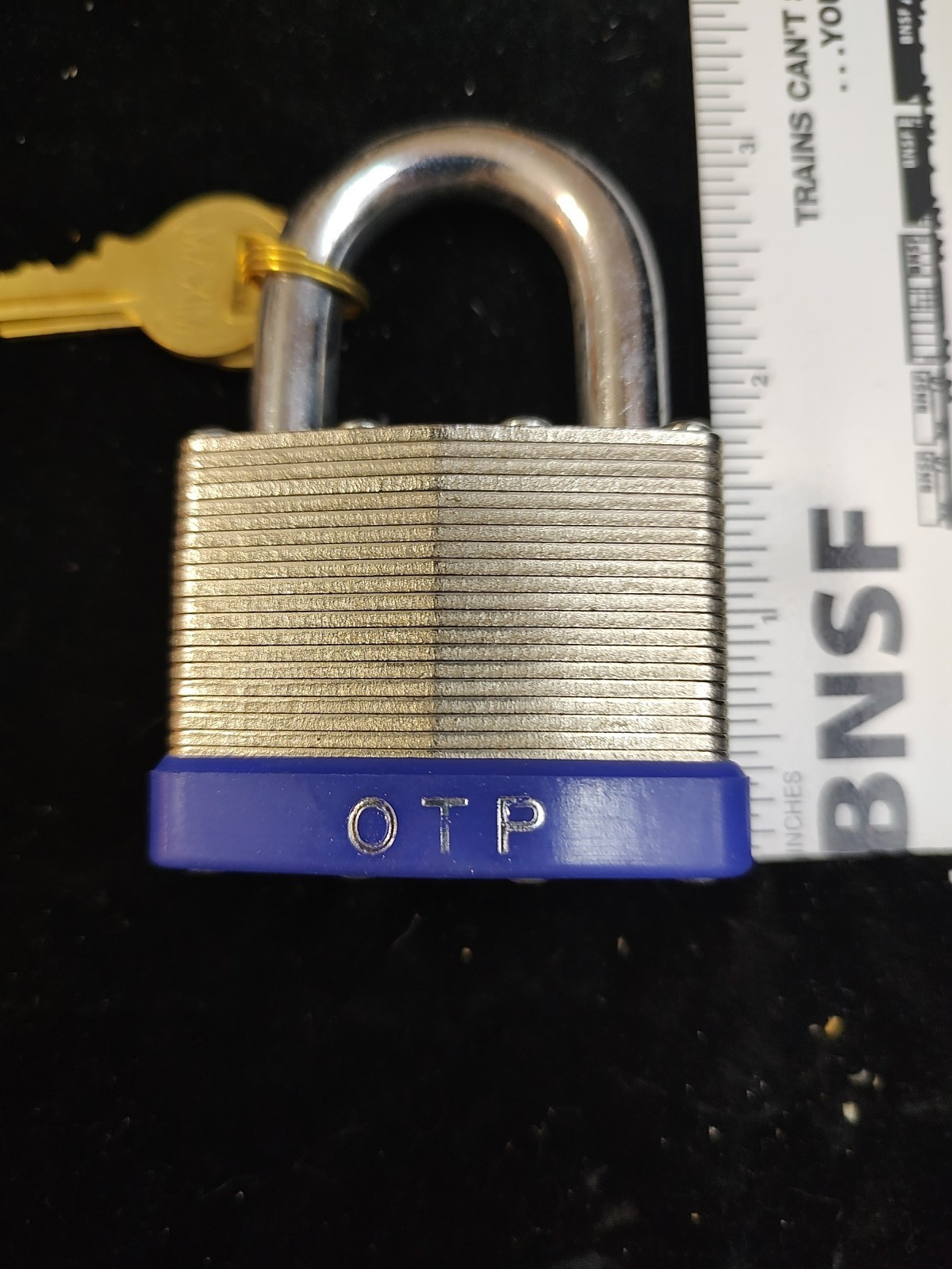 A389 – 12pc KEYED ALIKE 50mm Heavy Duty Laminated Steel Padlock Set