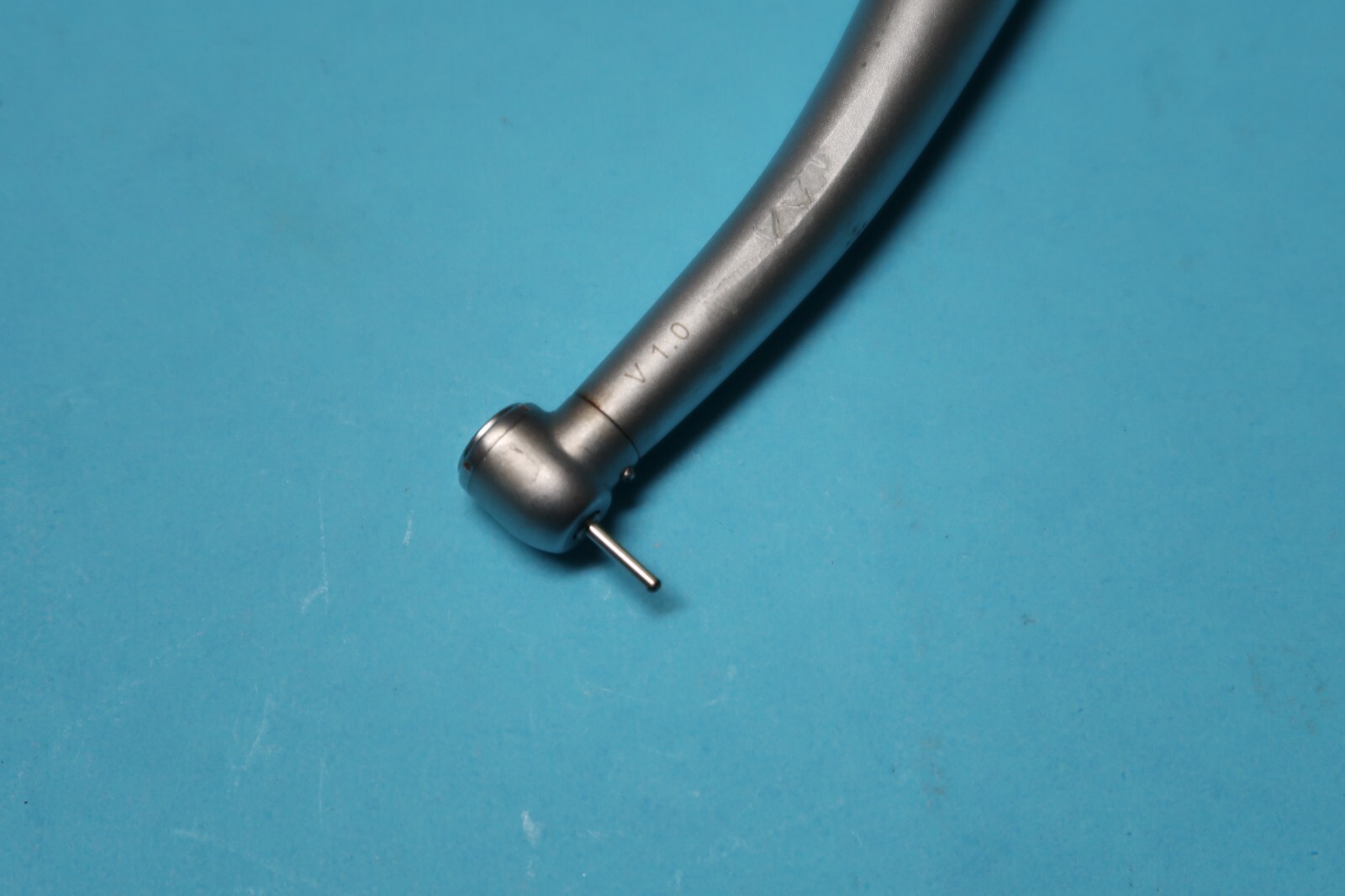 BEYES NON FIBER OPTIC 4 HOLE DENTAL HANDPIECE & 1 MONTH WARRANTY