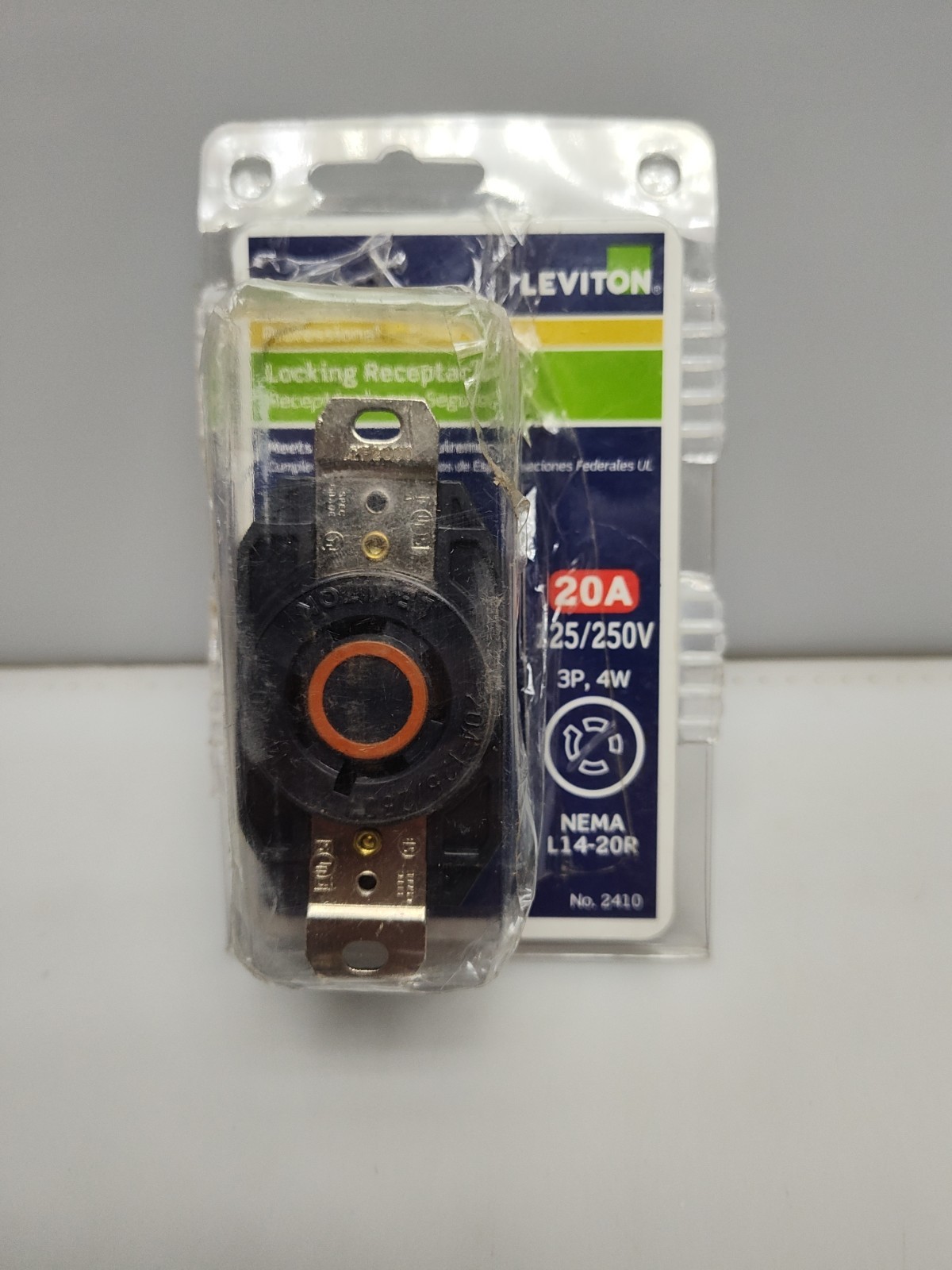 Leviton 3-P,4-W, Single Lock Receptical UPC: 078477845646
