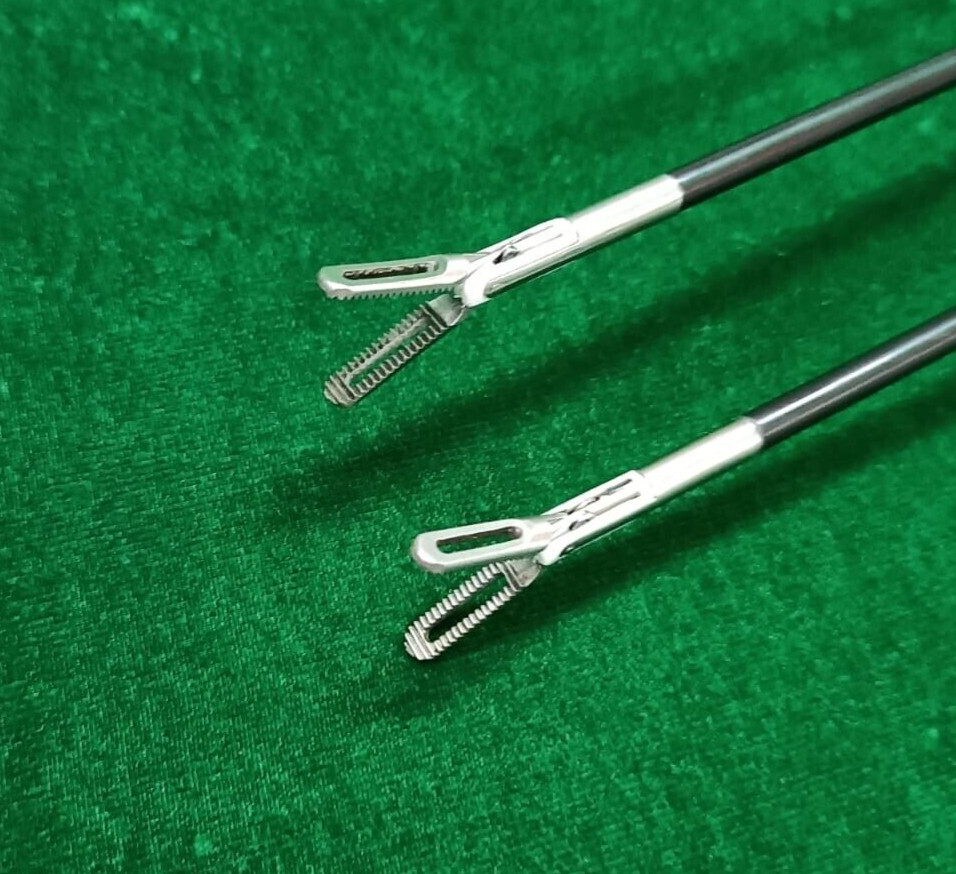 2pc Laparoscopic Bipolar Fenestrated 5mmx330mm with Cable Reusable Instruments