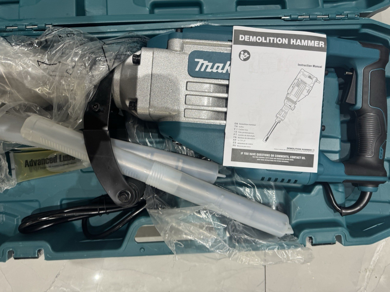 Makita HEX-30 Corded Electric Demolition Hammer w/ Carry Case Manual Accessories