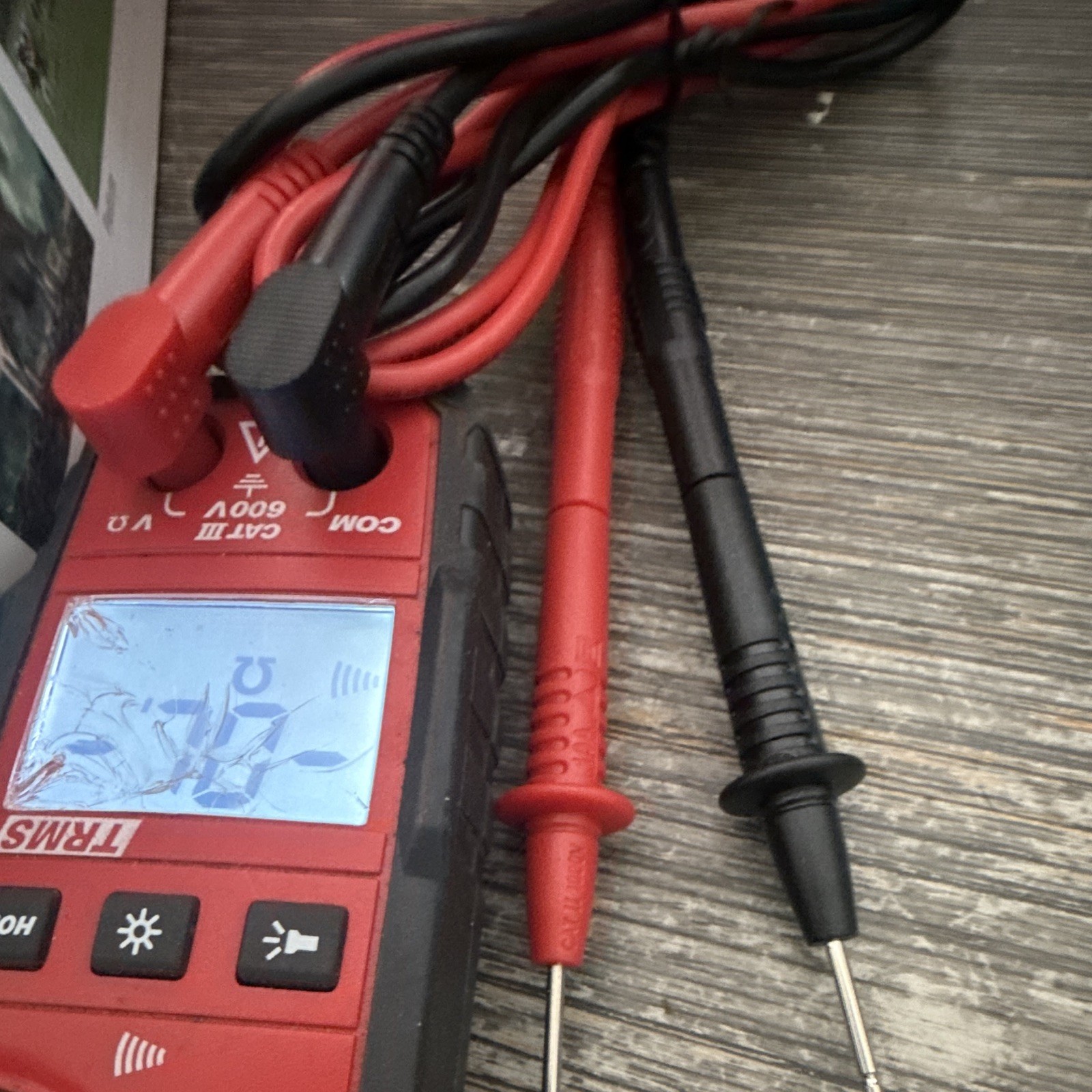 Milwaukee 2235-20 TRMS 400A Clamp Multimeter CAT III 600V NCV Backlight Leads