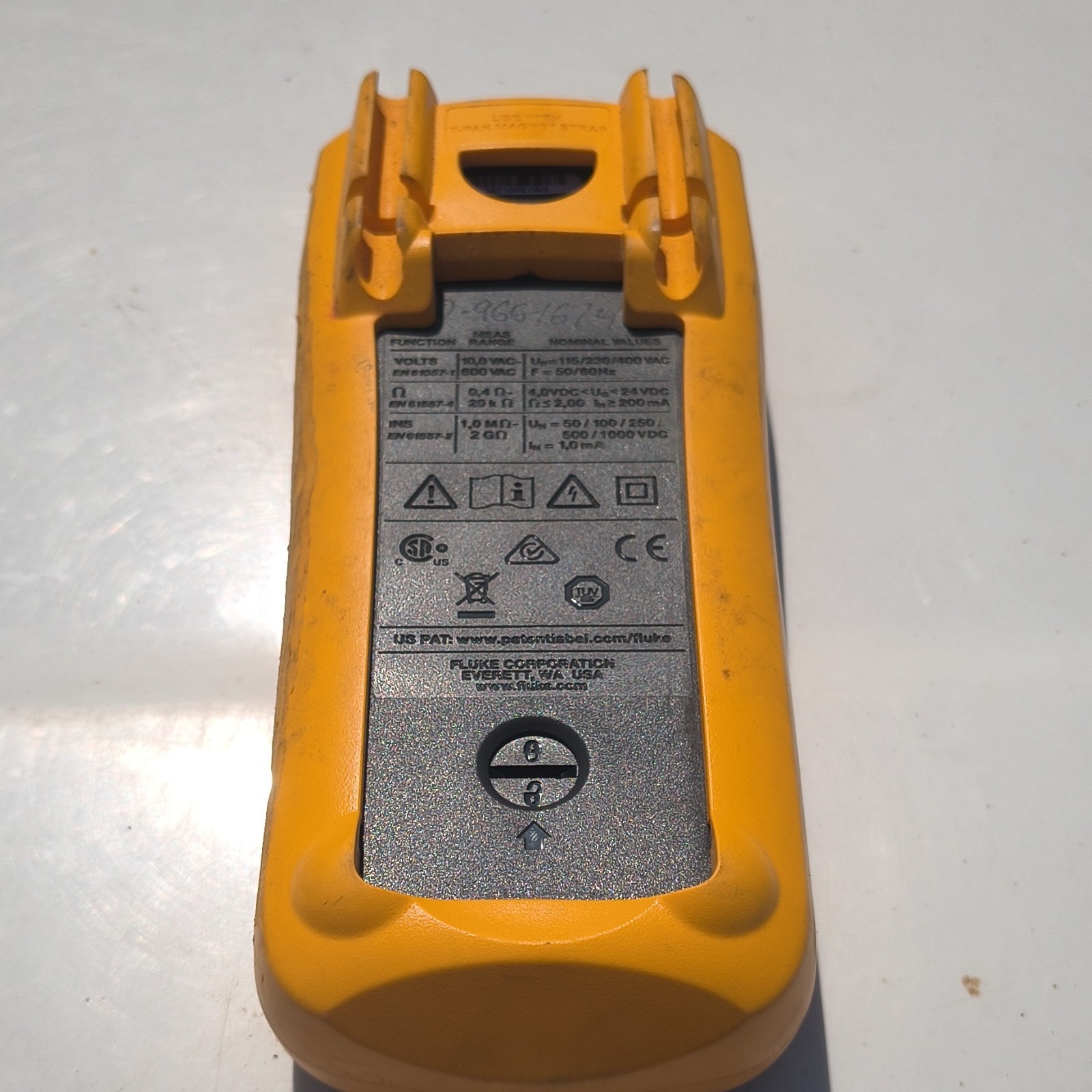 Fluke 1507 Insulation Tester Megohmmeter 50/100/250/500/1000V 1MΩ-2GΩ