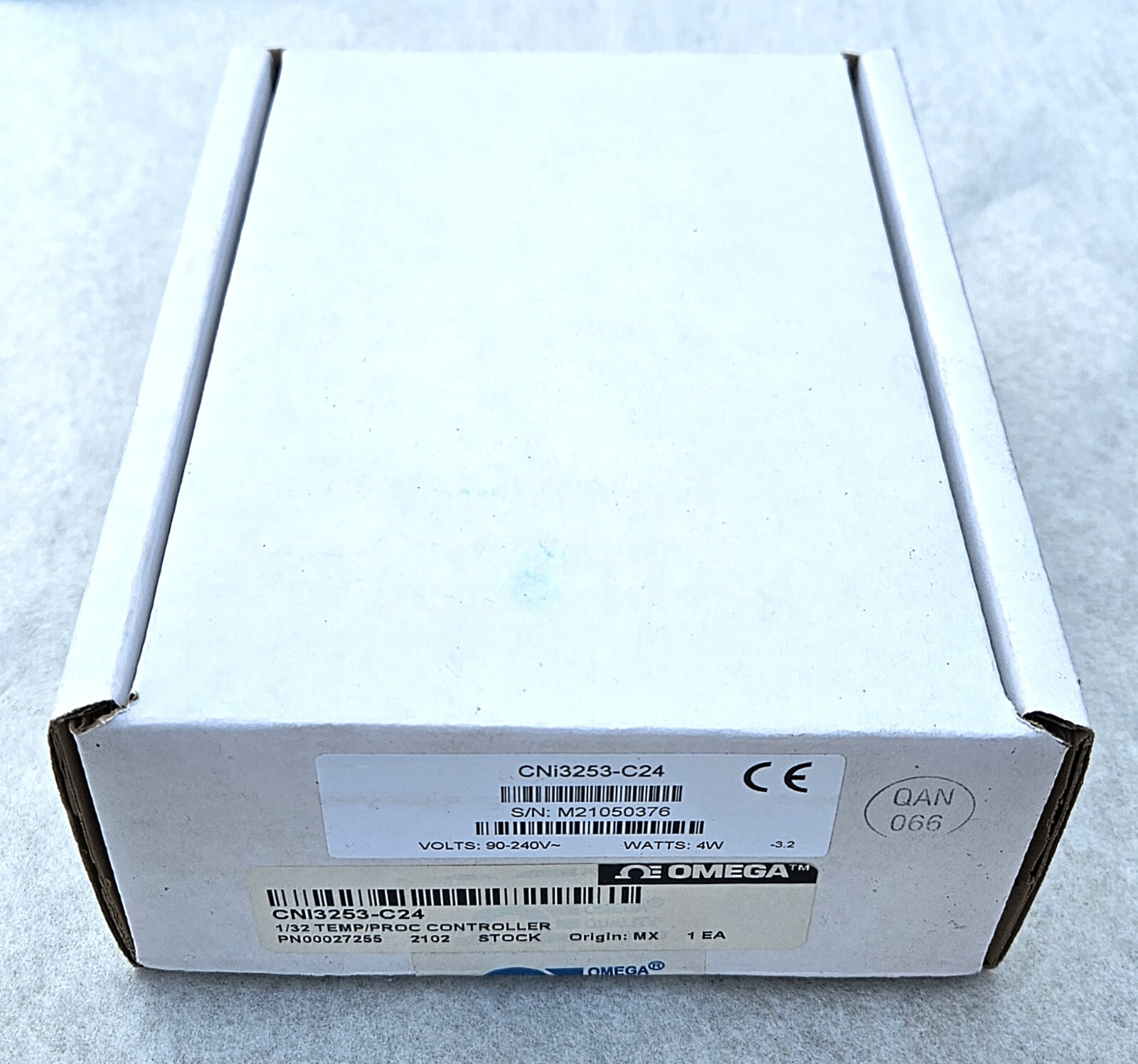 OMEGA CNI3253-C24 UNIVERSAL INPUT HIGH ACCURACY TEMPERATURE DIN PID CONTROLLER