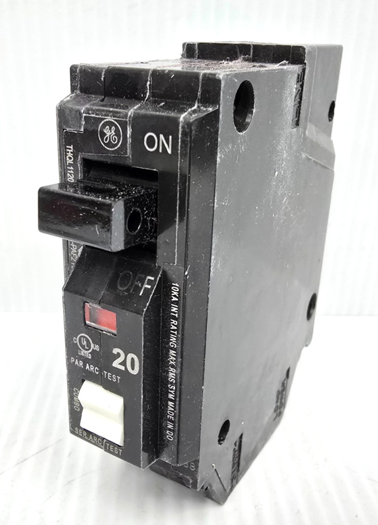 (10) GE ABB 20 Amp Combination Arc Fault Circuit Breakers 120/240V THQL1120PAF2