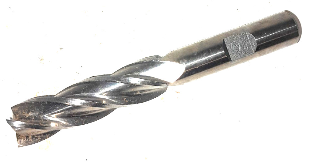 9/16″ End Mill, 2″ Flute, 1/2″ Shank, 4″ OAL, HSS (UE-13-J-8)
