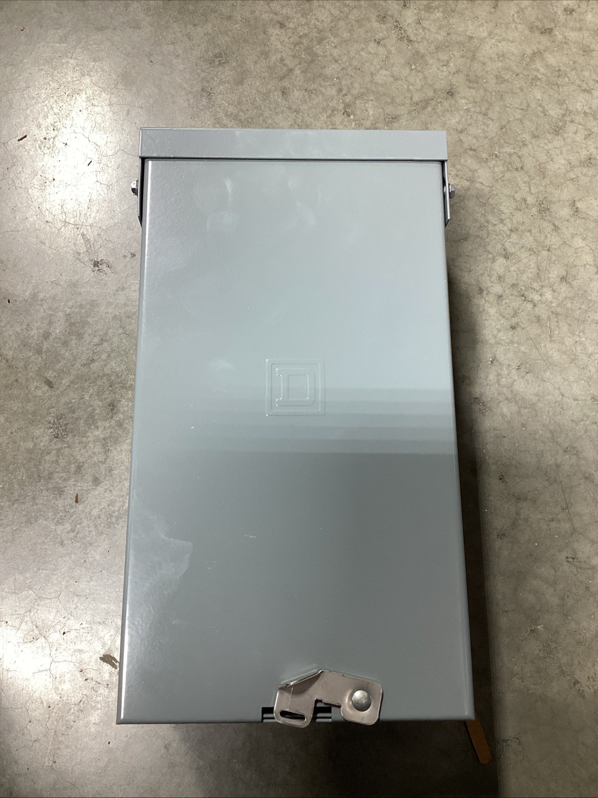 Square D Circuit Breaker Enclosure With 100 A 2 Pole Main Breaker QO2100NRBCP