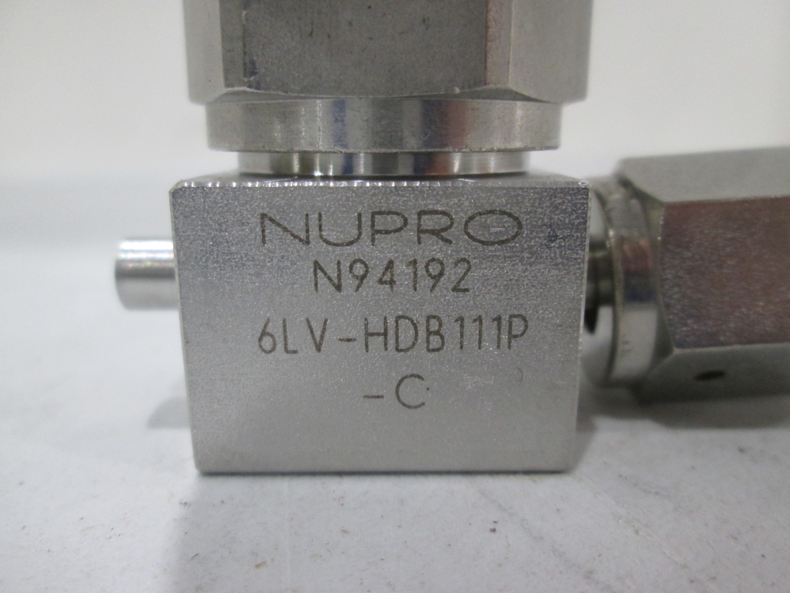 Nupro, 6LV-HDB111P-C, 3 Way High Pressure Valve, Butt End Weld/ FVCR, Used
