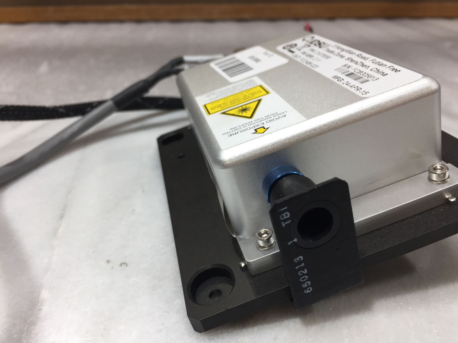 JDSU/JDS Uniphase 21075556 FCD488-020 Continuous Wave Laser V2.11 488nm 500mW