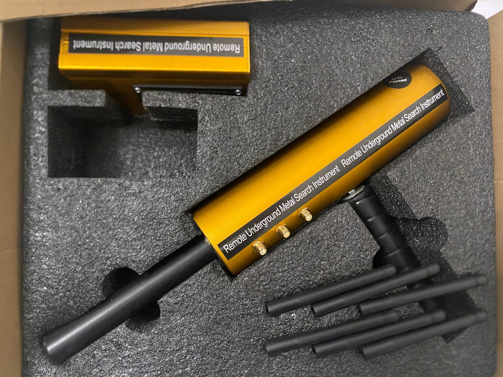 AKS Remote Underground Metal Search Instrument for Copper, Silver and Gold