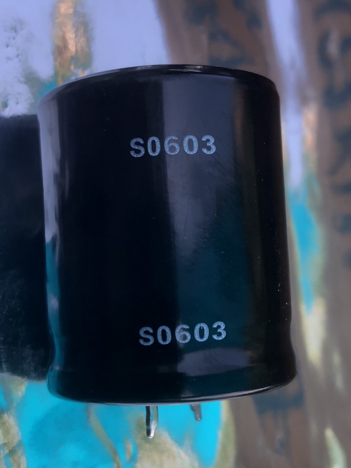 22000uF Dubilier Capacitor (M) 16v DPG CE 105 Degree C SO603 Quantity 2