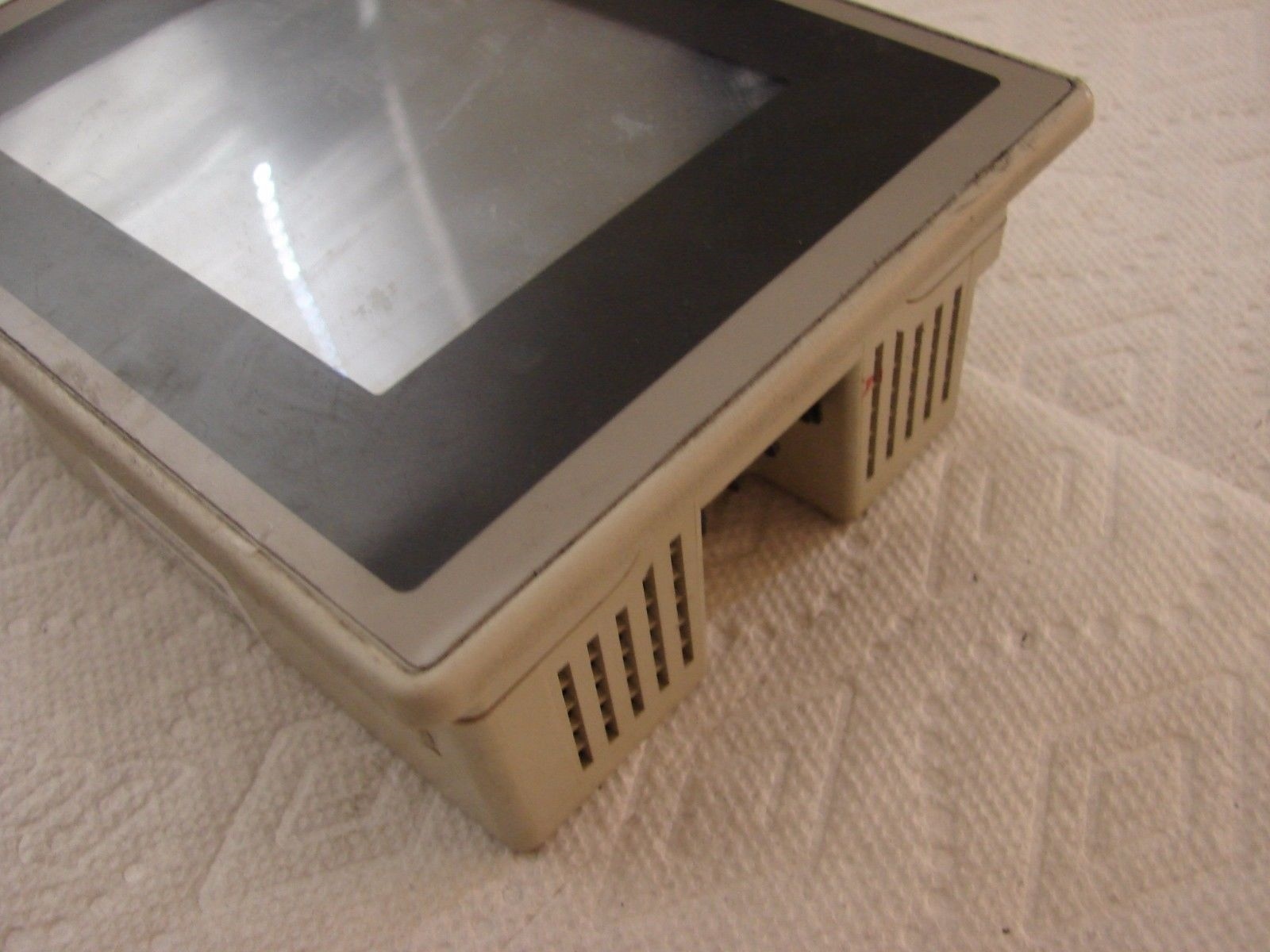 Proface QP27.0-LG31-24V OPERATOR INTERFACE 5IN TOUCHSCREEN MONOCHROME 24V