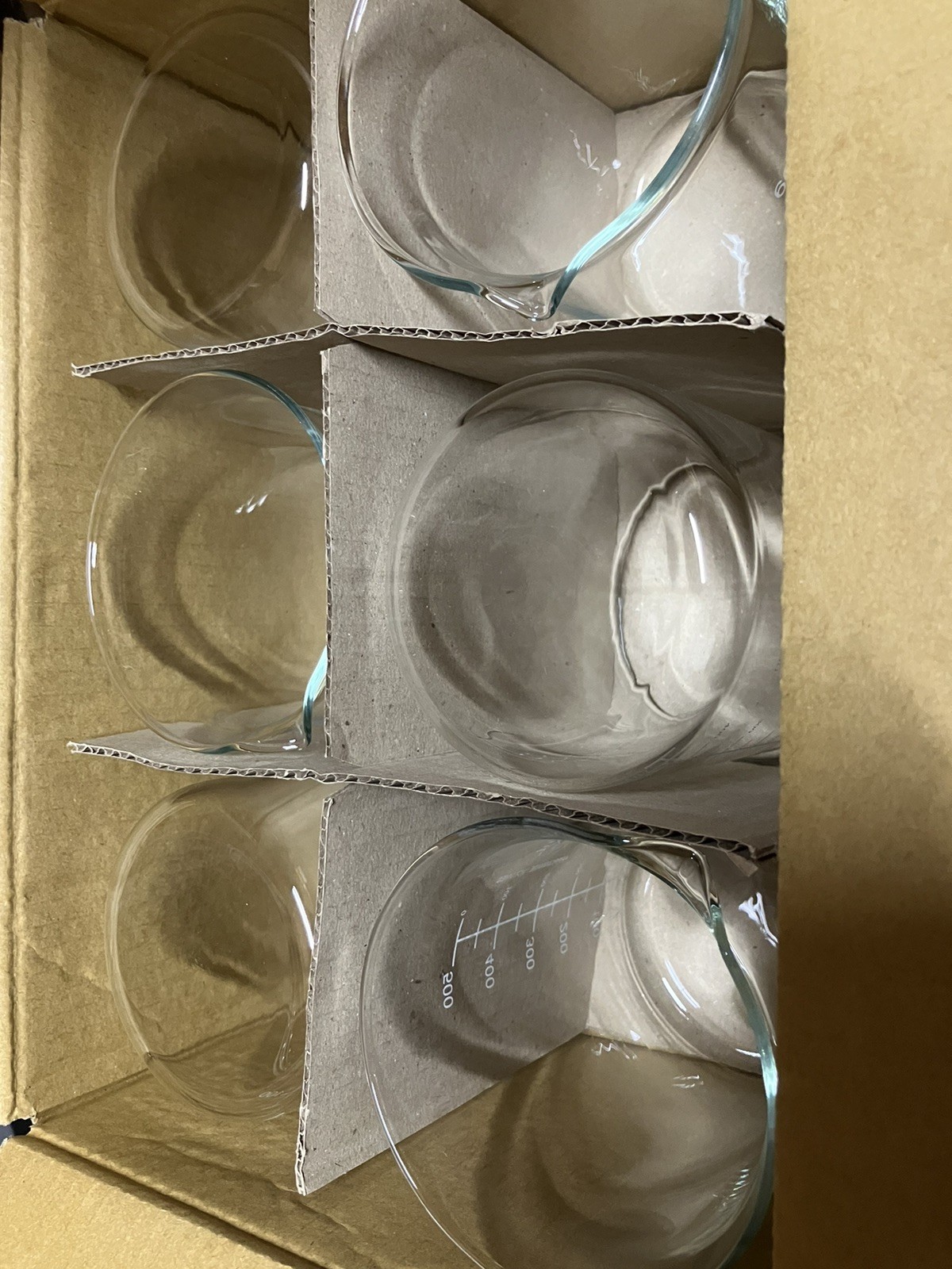 KIMAX Glass 600mL Low Form Dual Scale Graduated Griffin Beaker 14000-600