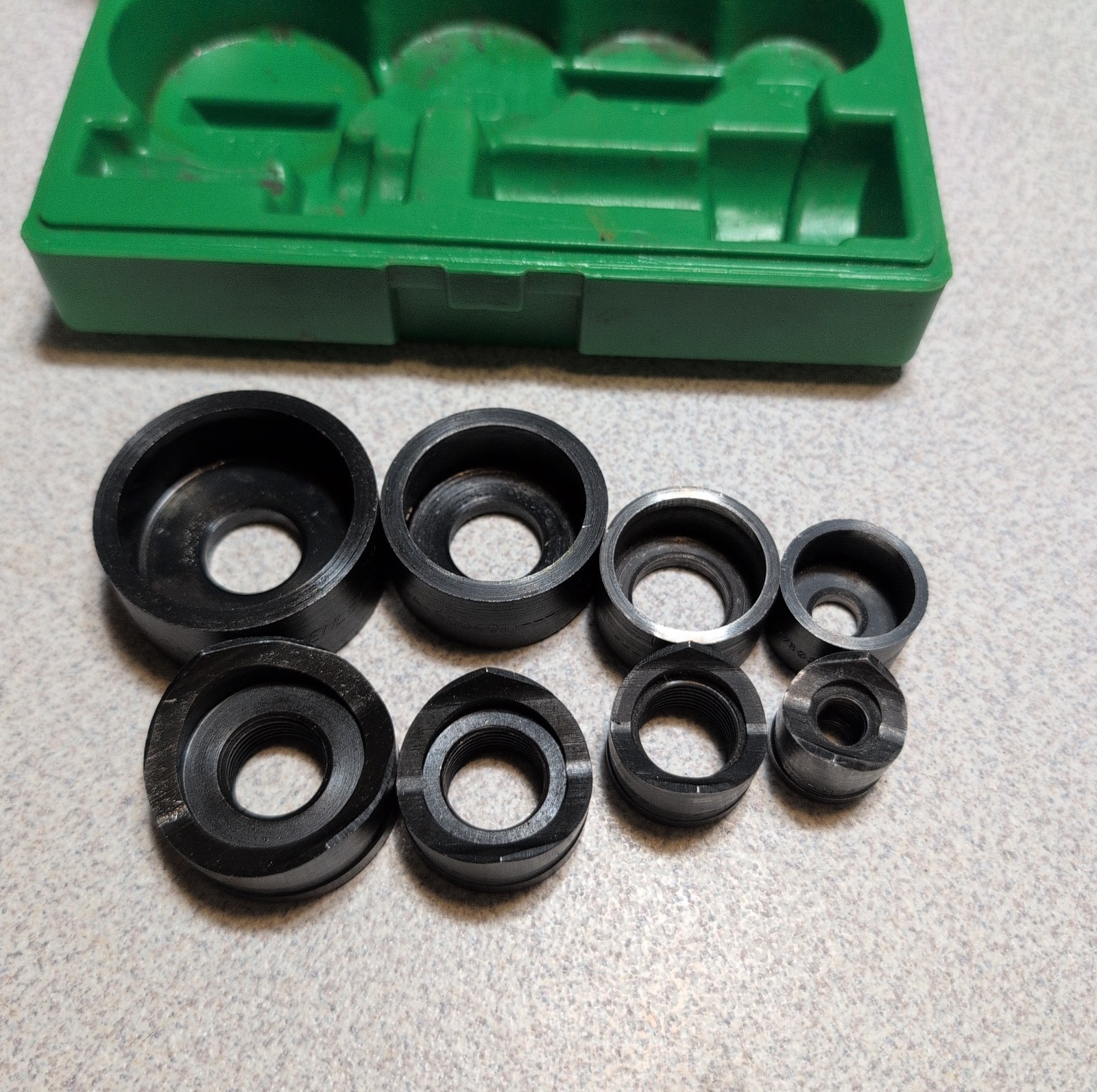 Greenlee Ball Bearing Knockout Punch Set 735 Kit