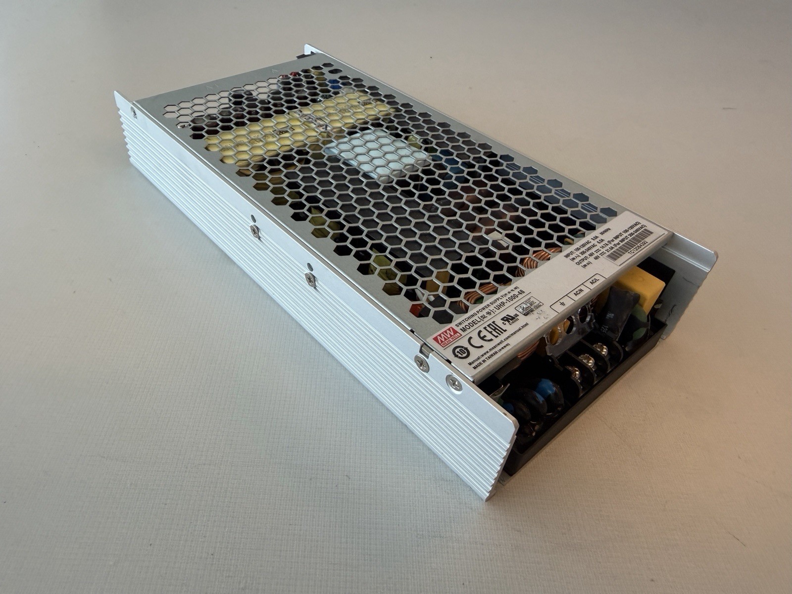 Mean Well UHP-1000-48 Switching Power Supply U-Ch 1008W 48V 21A PFC 90-264VAC