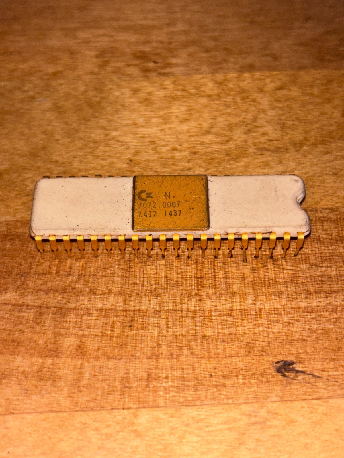 Unknown Brand 7072 0007 7.412 1437 Vintage Gold IC