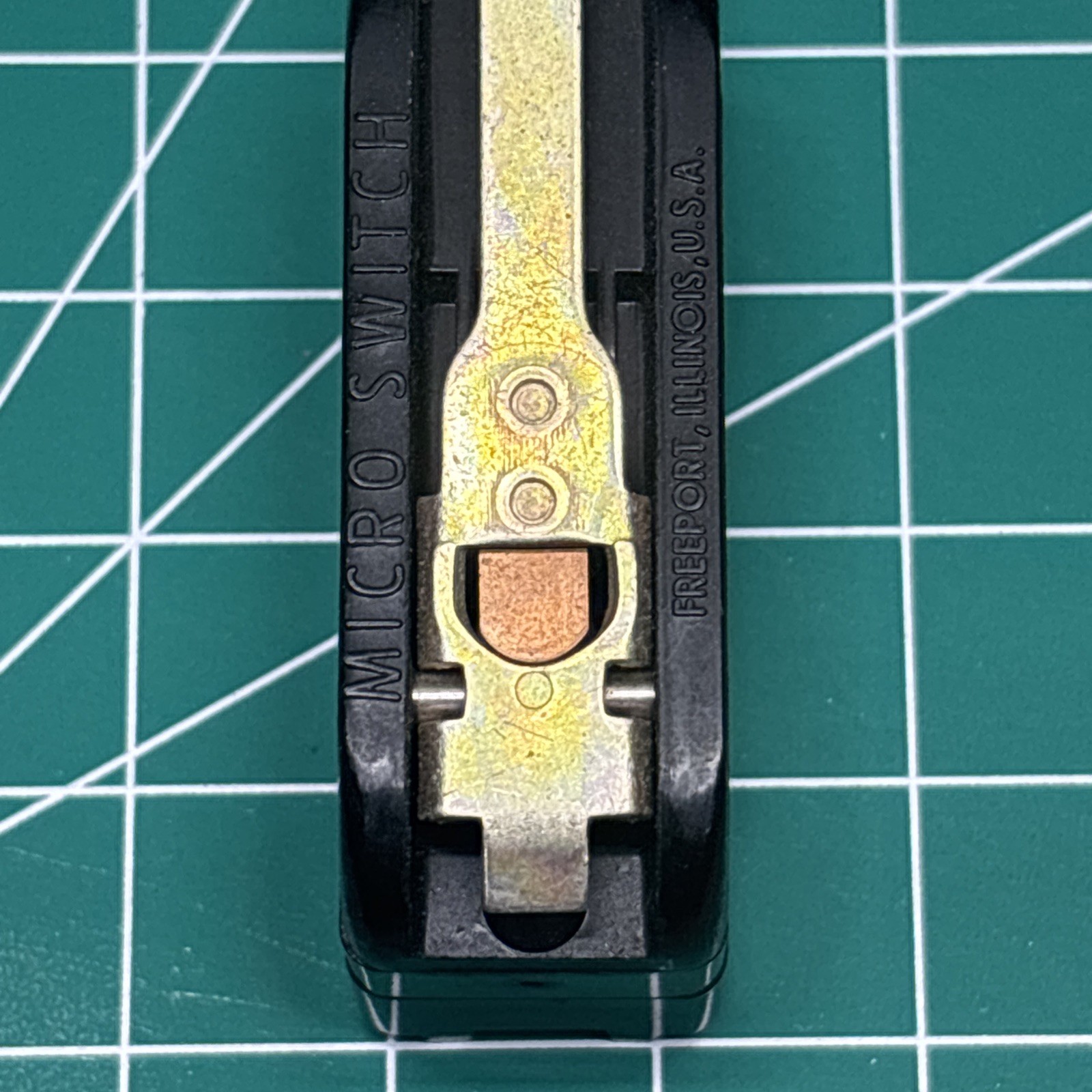 BZ-2RW, BZ2RW Honeywell Microswitch, 1- NO & 1- NC, 15a @ 125VAC 250VAC 480VAC