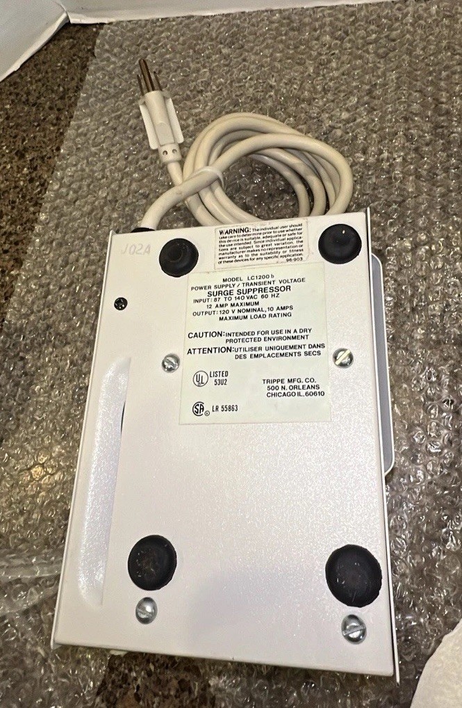 Tripp Lite LC-1200 Voltage Regulator W/ Isobar Spike/Noise Suppression 87-140V