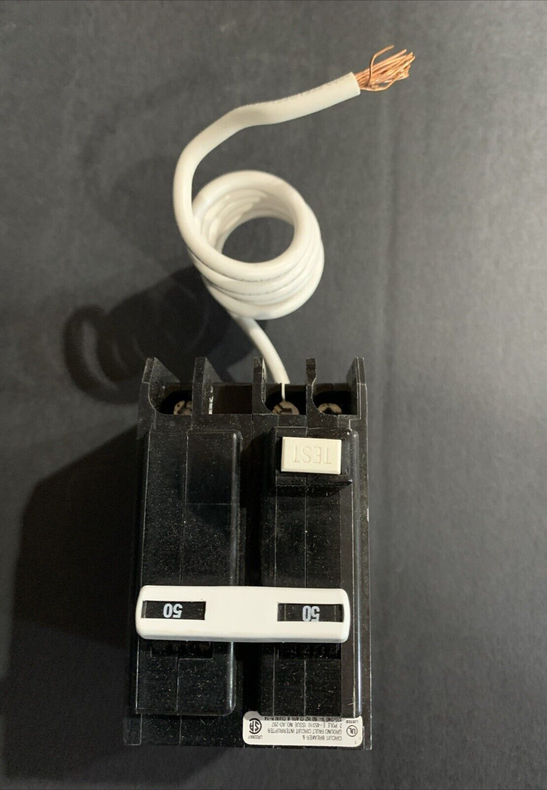 GE THQL2150GFT 2 pole 50 amp 120/240v Ground Fault Circuit Breaker NEW