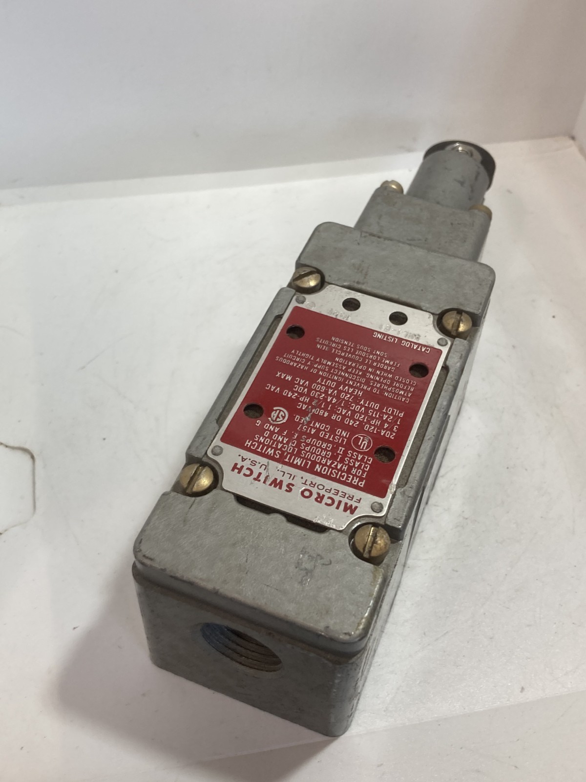 HONEYWELL 5ML-1-E1 LIMIT SWITCH MICRO SWITCH ROLLER PLUNGER 20A 120, 240 OR 480V