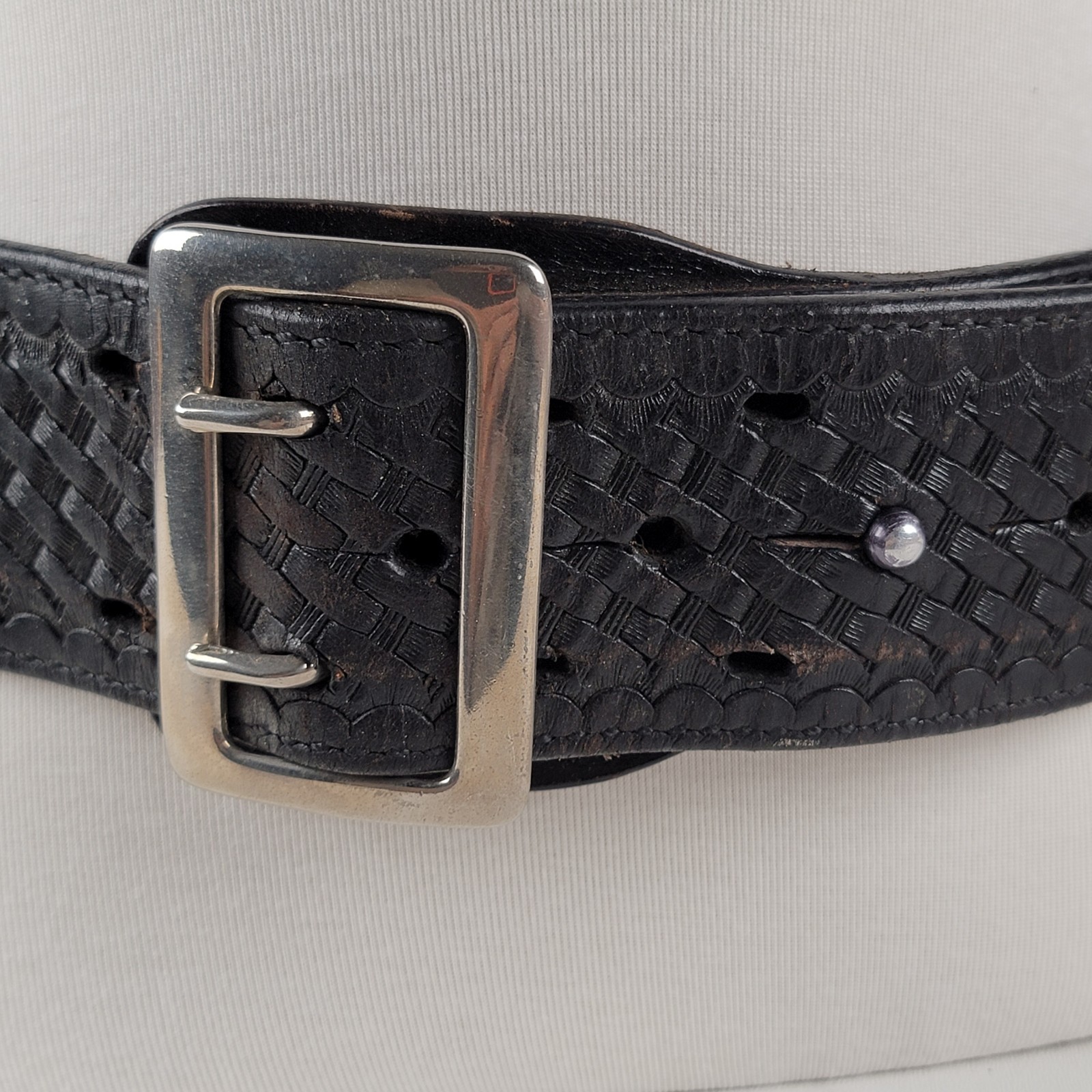 ​Bianchi #B2 Duty Belt Basketweave Black Leather Size 34 Law Enforcement Gear