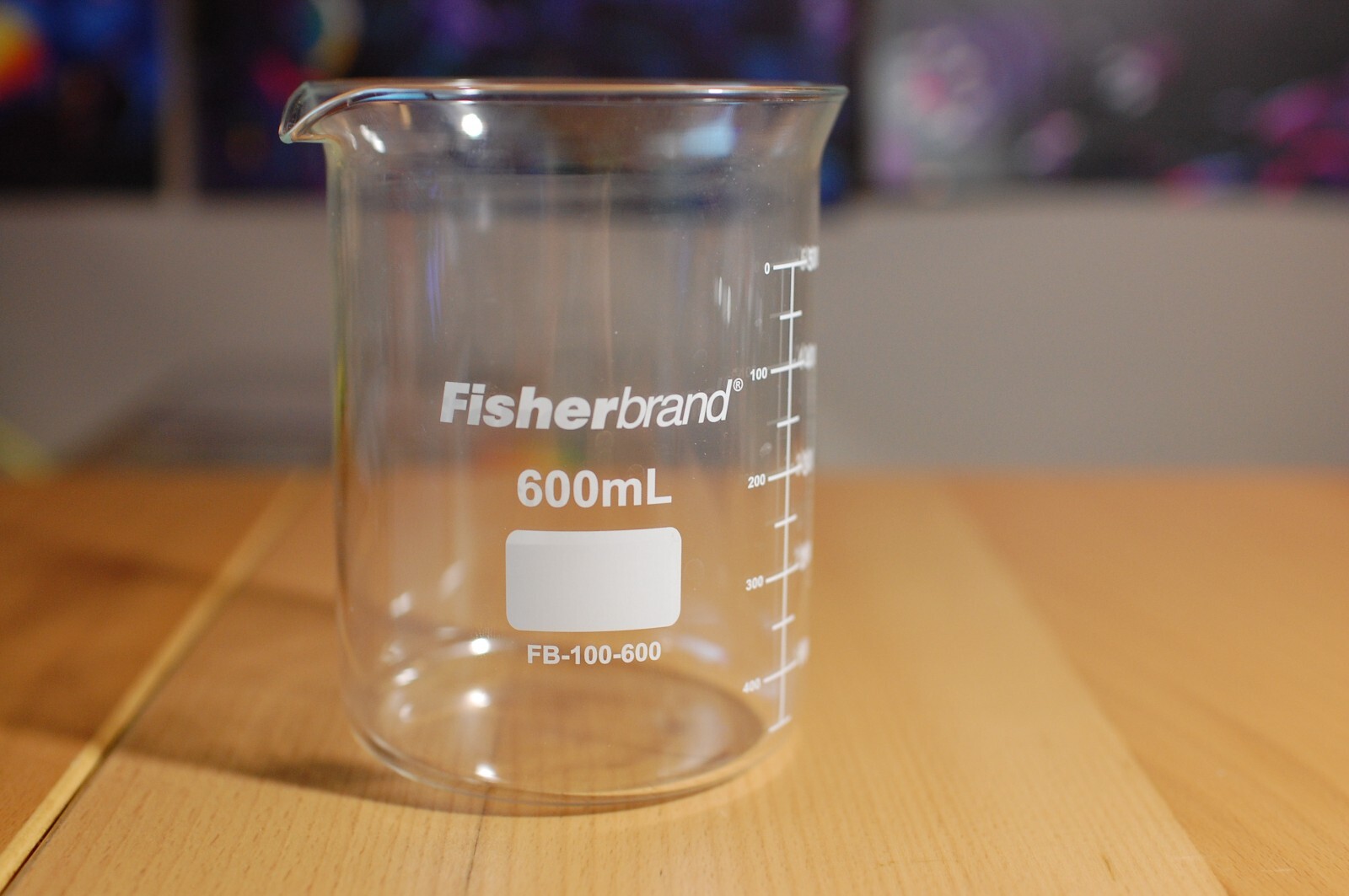FisherBrand 600mL Reusable Borosilicate Glass low-form Griffin Beaker, No Cracks