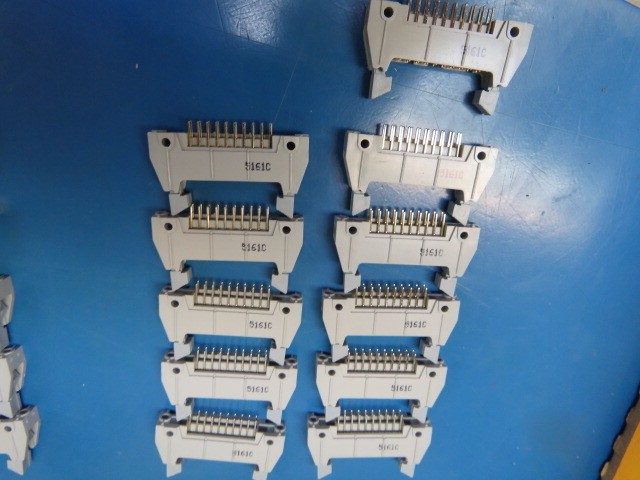 3M 3428-6502UG Qty of 32 per Lot CONN HDR 10Px2R ST 4WALL S-LATCH .062