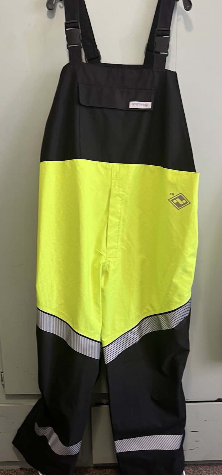 Gore pyrad FR Rated Waterproof Goretex Lineman’s Hi Viz Bibs Size XXXL