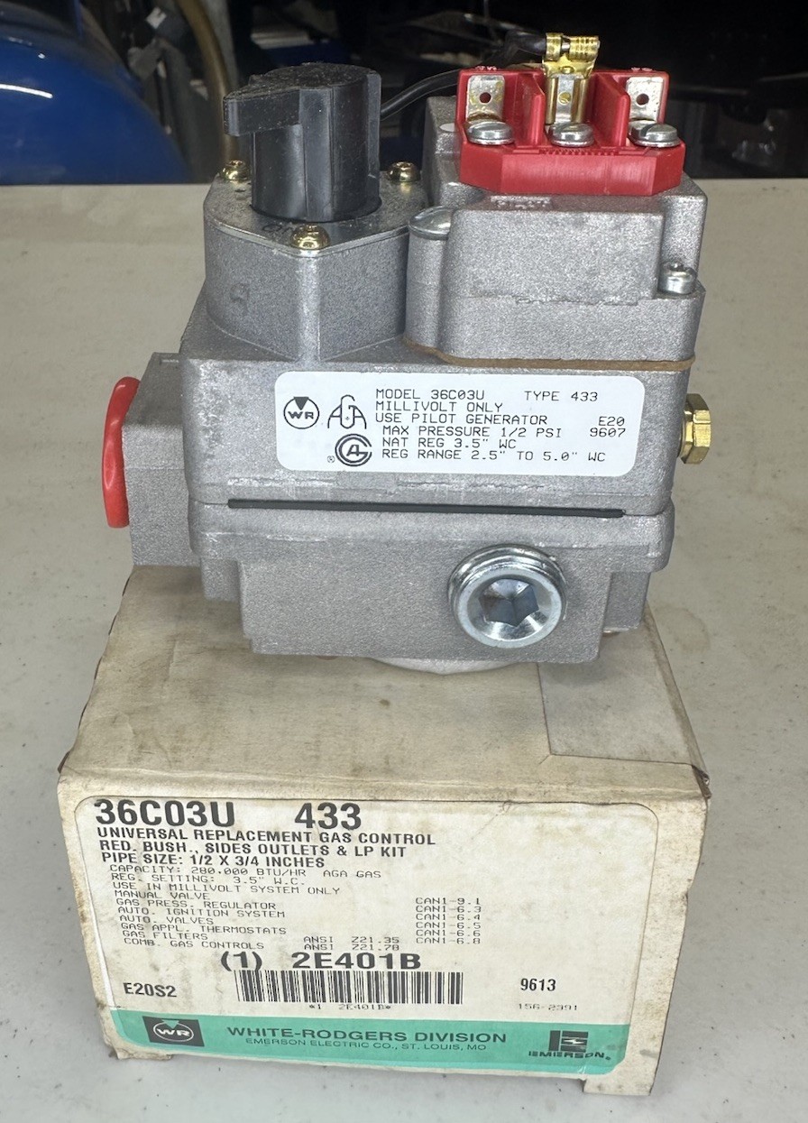 White-Rodgers 36C03U 433 1/2 X 3/4Universal Gas Control Valve – New Open Box