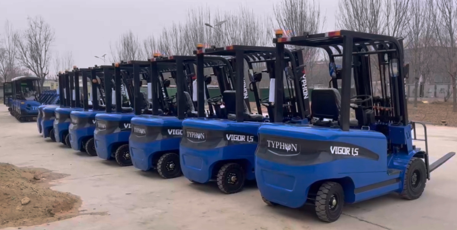 TYPHON VIGOR 3.0 Blue Electric Forklift 3 Ton Lifter Lift Truck Jitney Hi-Lo NEW