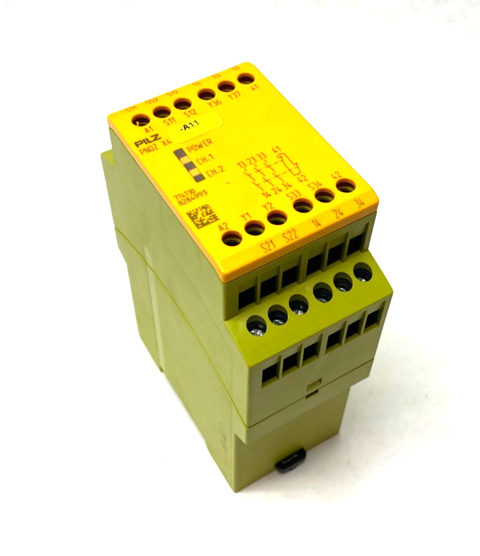 Pilz 774730 Standalone Safety Relay 1 or 2 Channel PNOZ X4 24VDC 3n/o 1n/c
