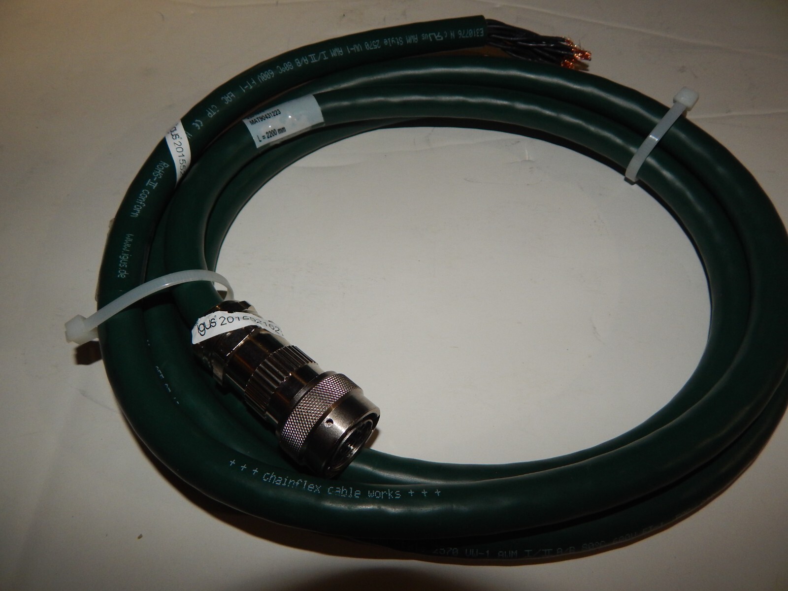 IGUS CHAINFLEX CONTROL CABLE 18 x 18 AWG(0.75) CF5.07.18 STYLE 2570 L=2200mm