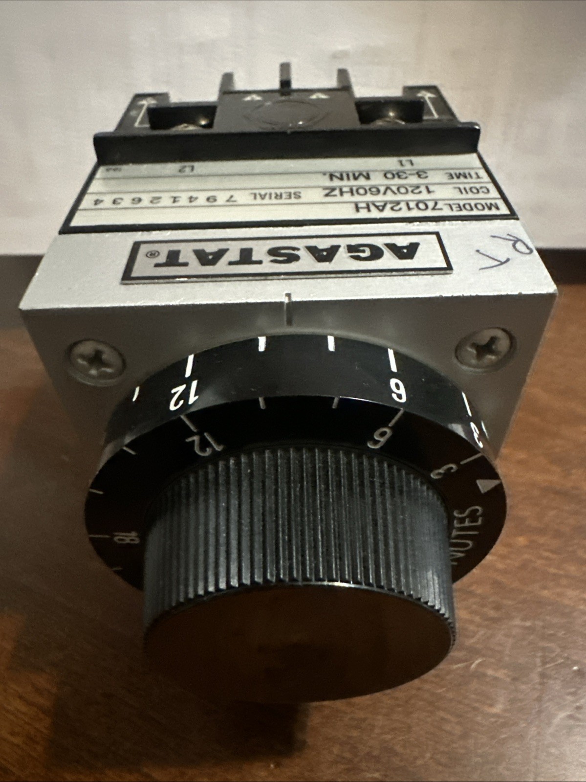 AGASTAT 7012AH TIME DELAY RELAY 3-30 MINUTES 120V 60HZ
