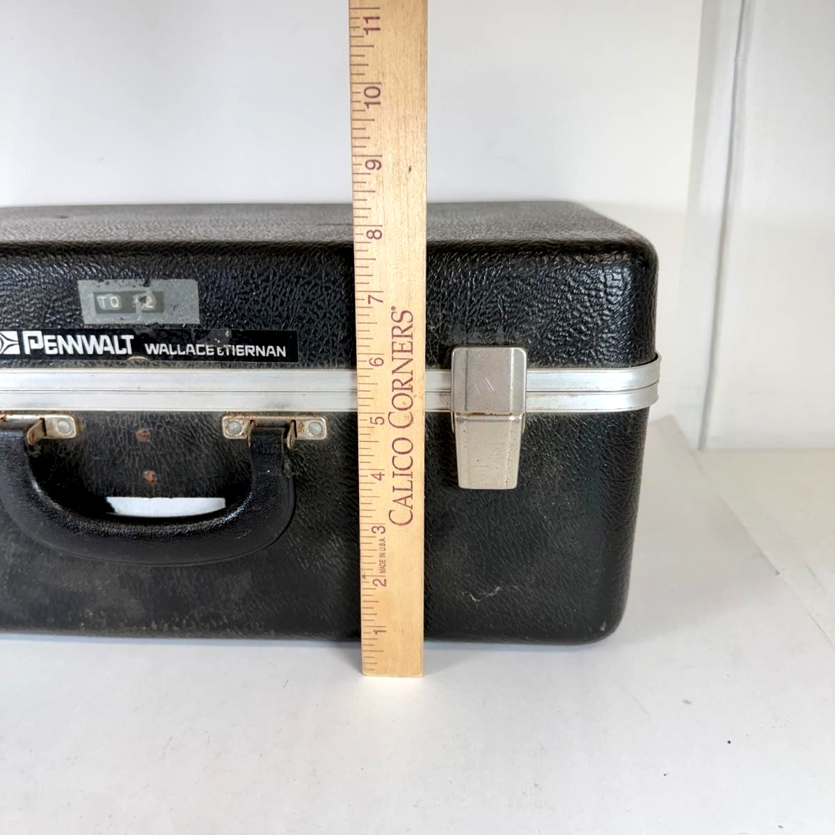 Pennwalt Wallace & Tiernan 65-120 Portable Pneumatic Calibrator USED